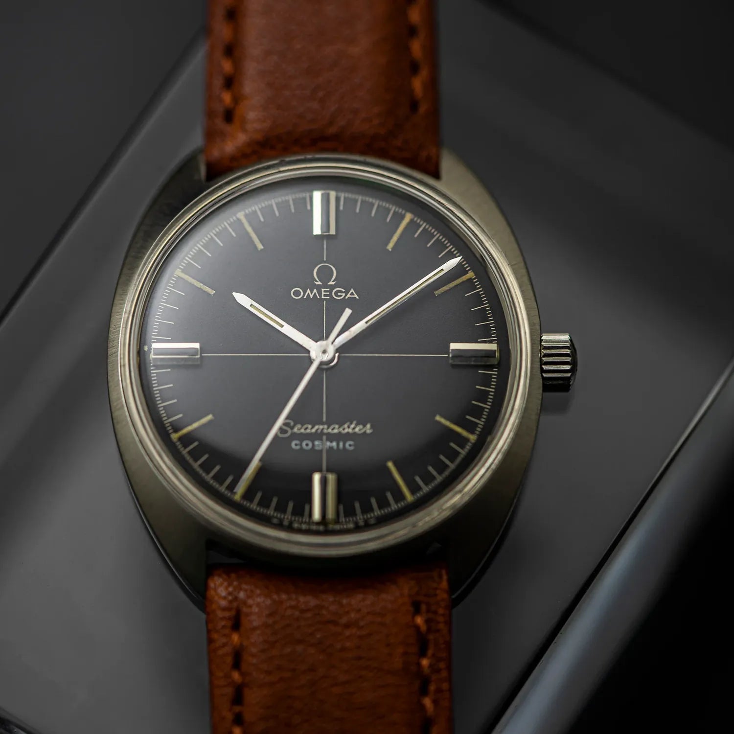 Omega Seamaster Cosmic Black 135.016 Cal. 601 – front view