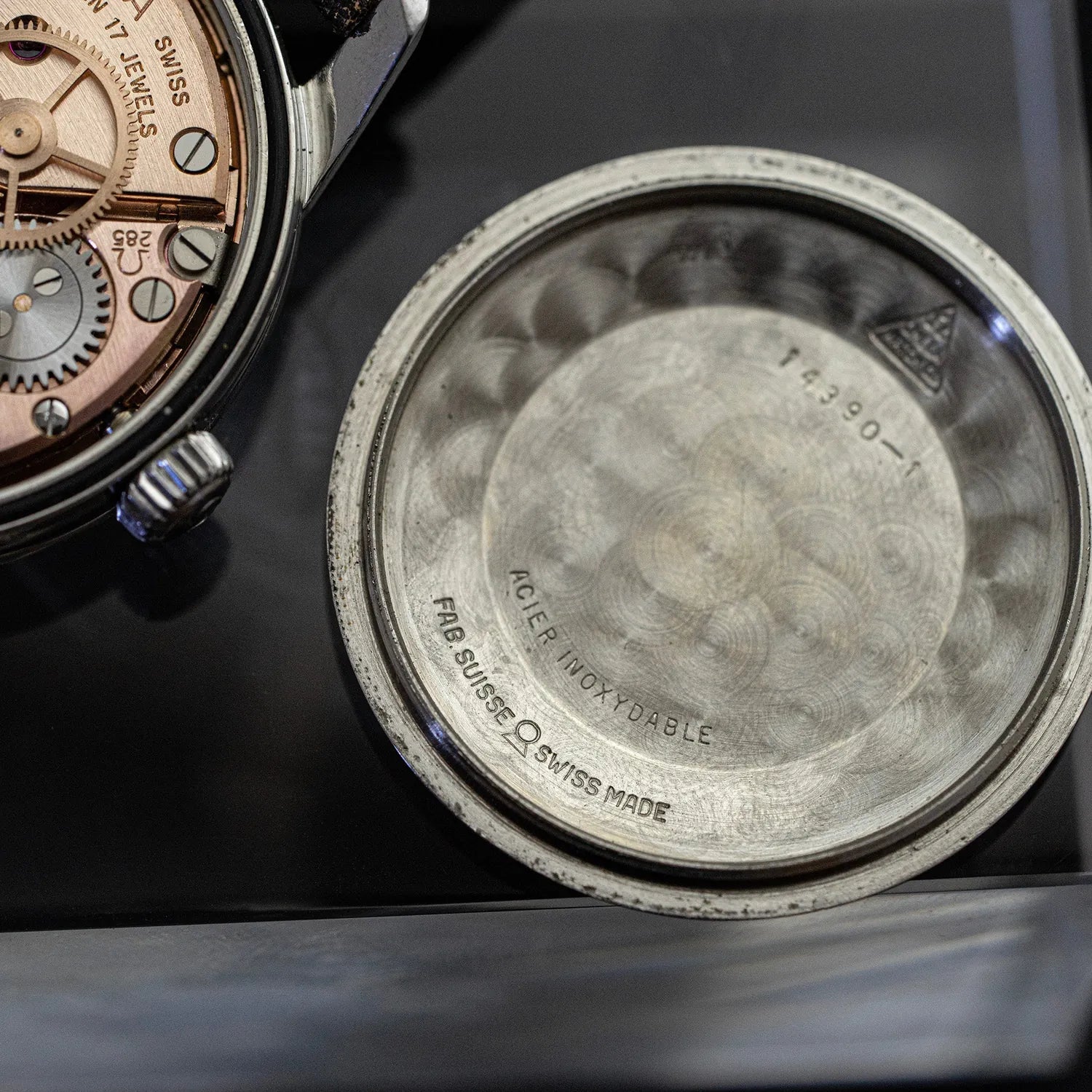 Omega Seamaster Ref. 14390-1 Cal. 285 – movement close-up