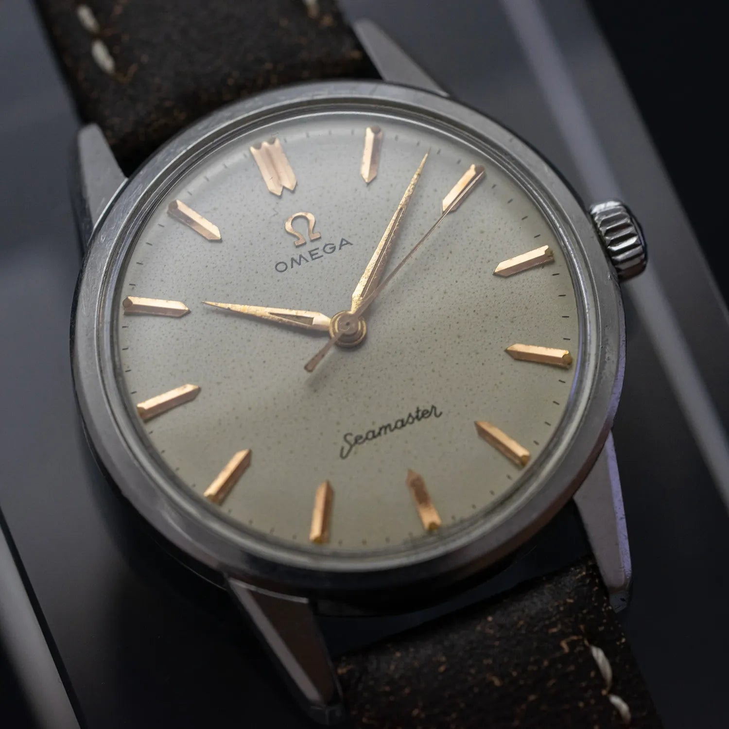 Omega Seamaster Ref. 14390-1 Cal. 285 – front view