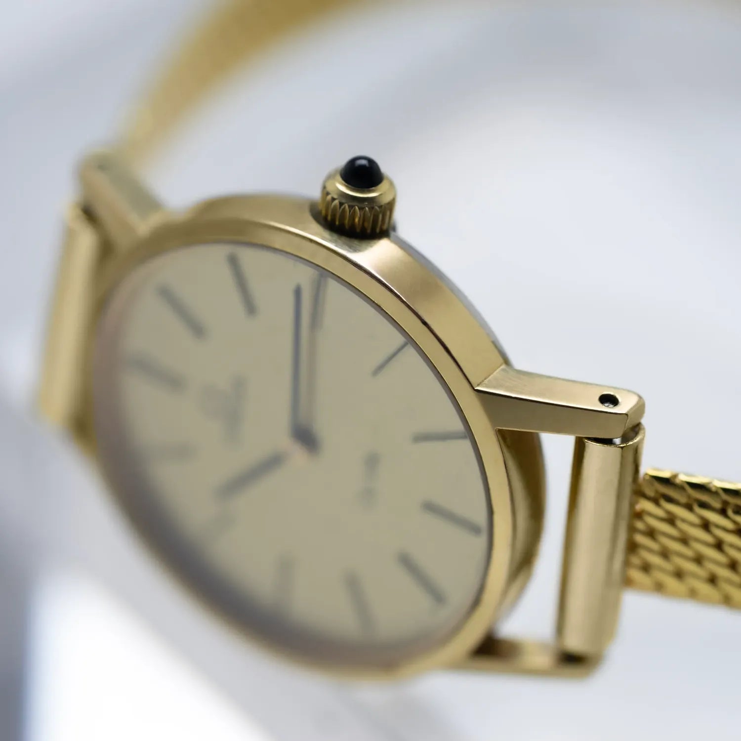 Omega Women's Watch Ref. 511.0392 Cal. 625 – movement close-up