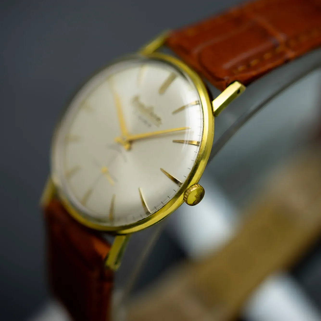 Omikron Vintage Dress Watch – side view