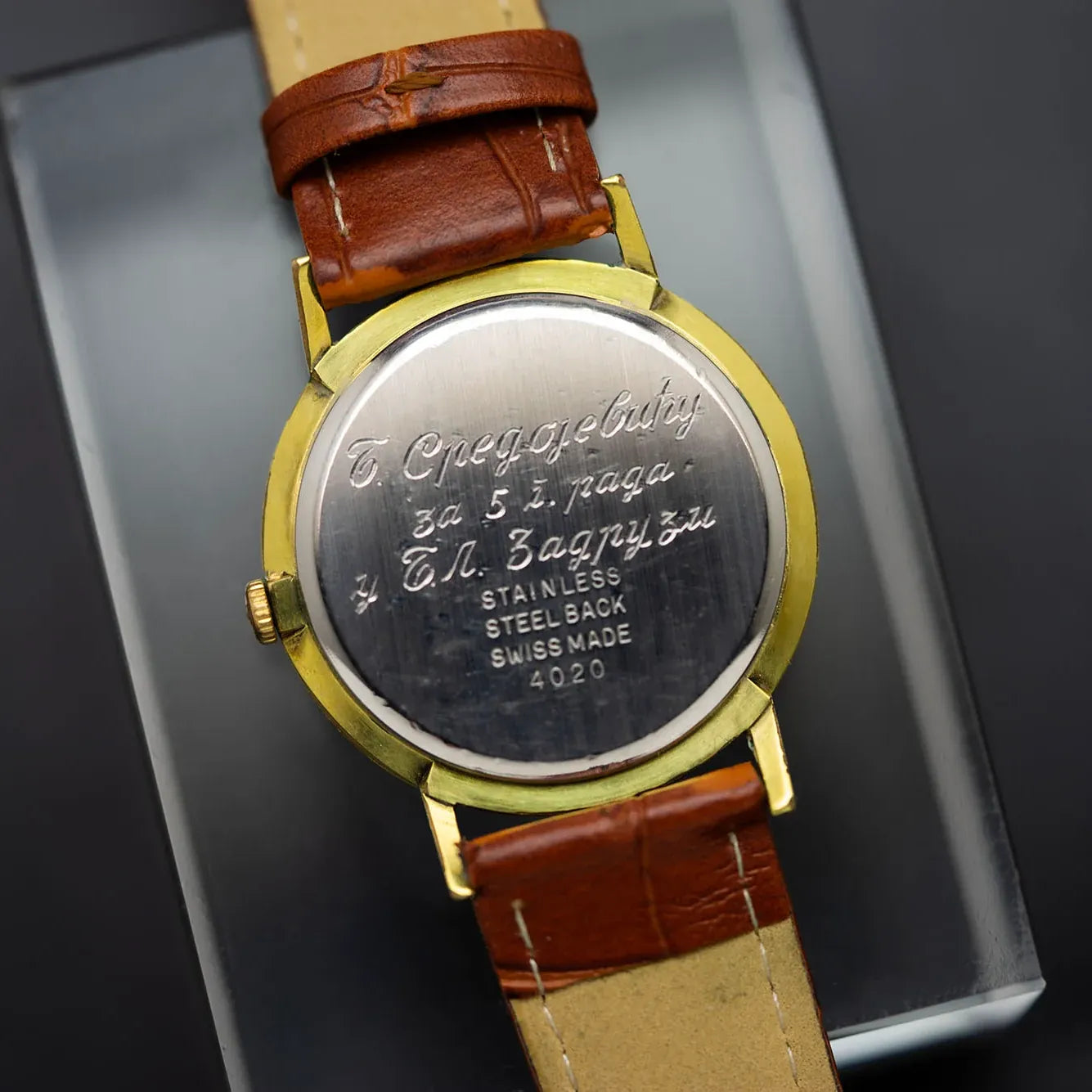 Omikron Vintage Dress Watch – movement close-up