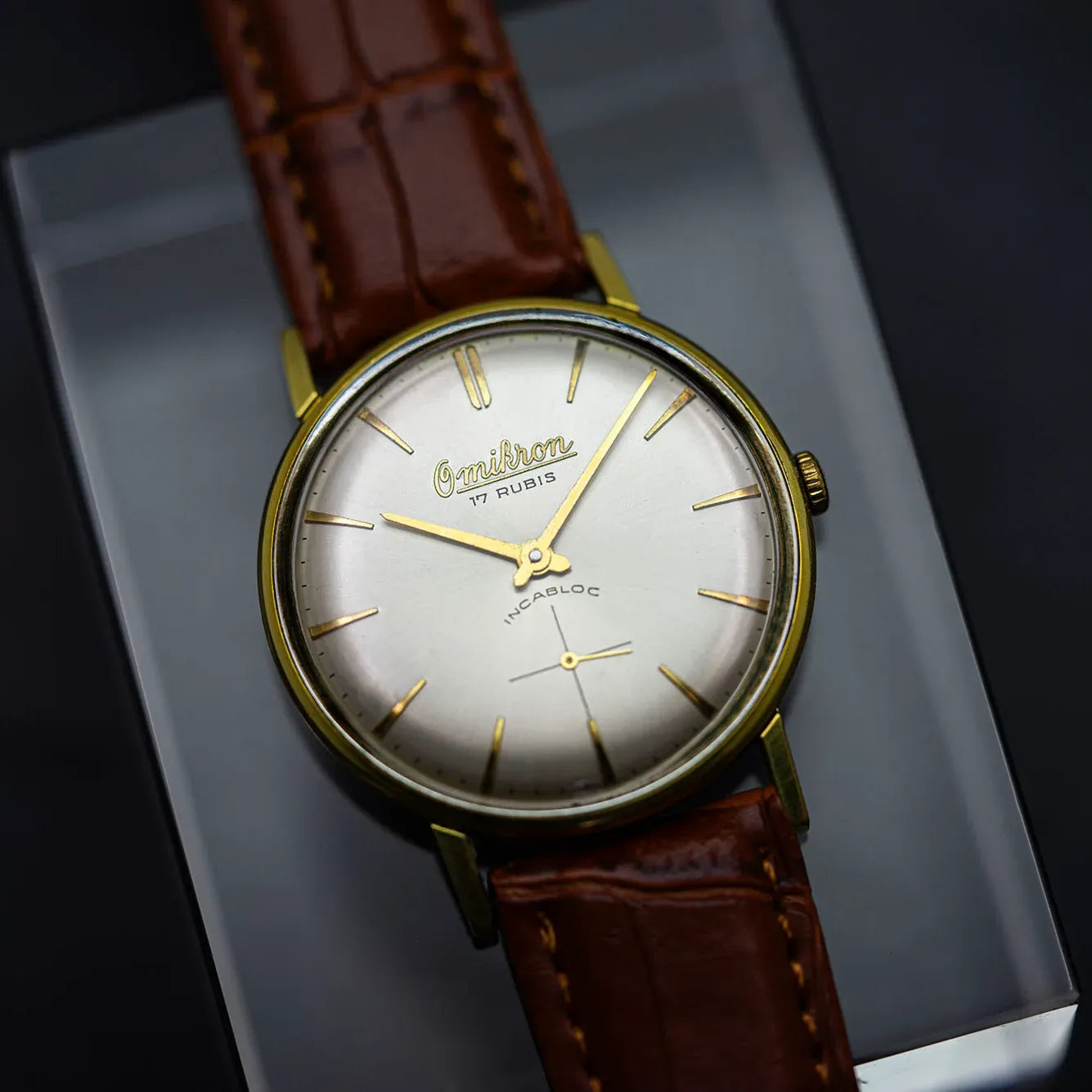 Omikron Vintage Dress Watch – front view