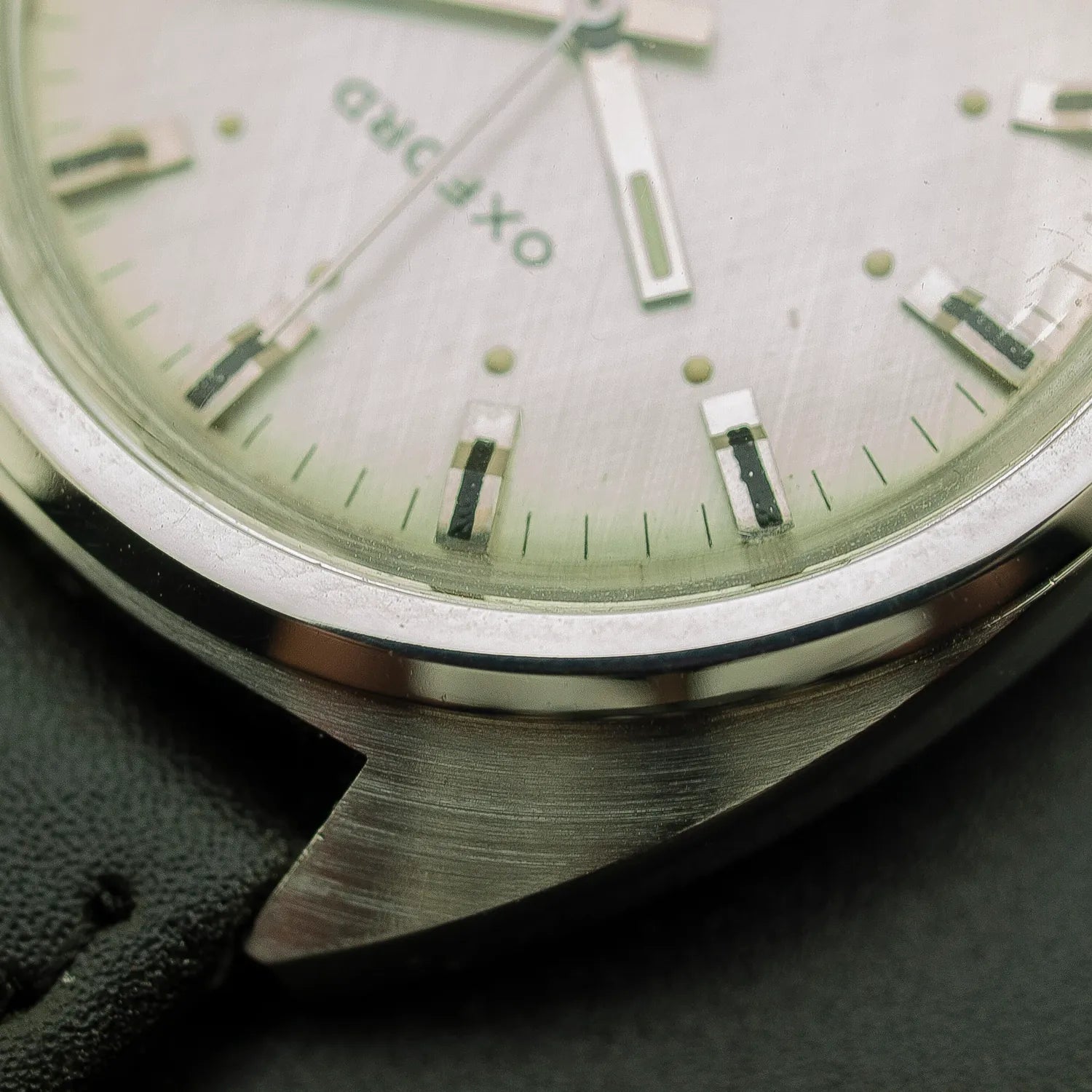 Oxford Automatic Cal. Eta 2783 – dial close-up