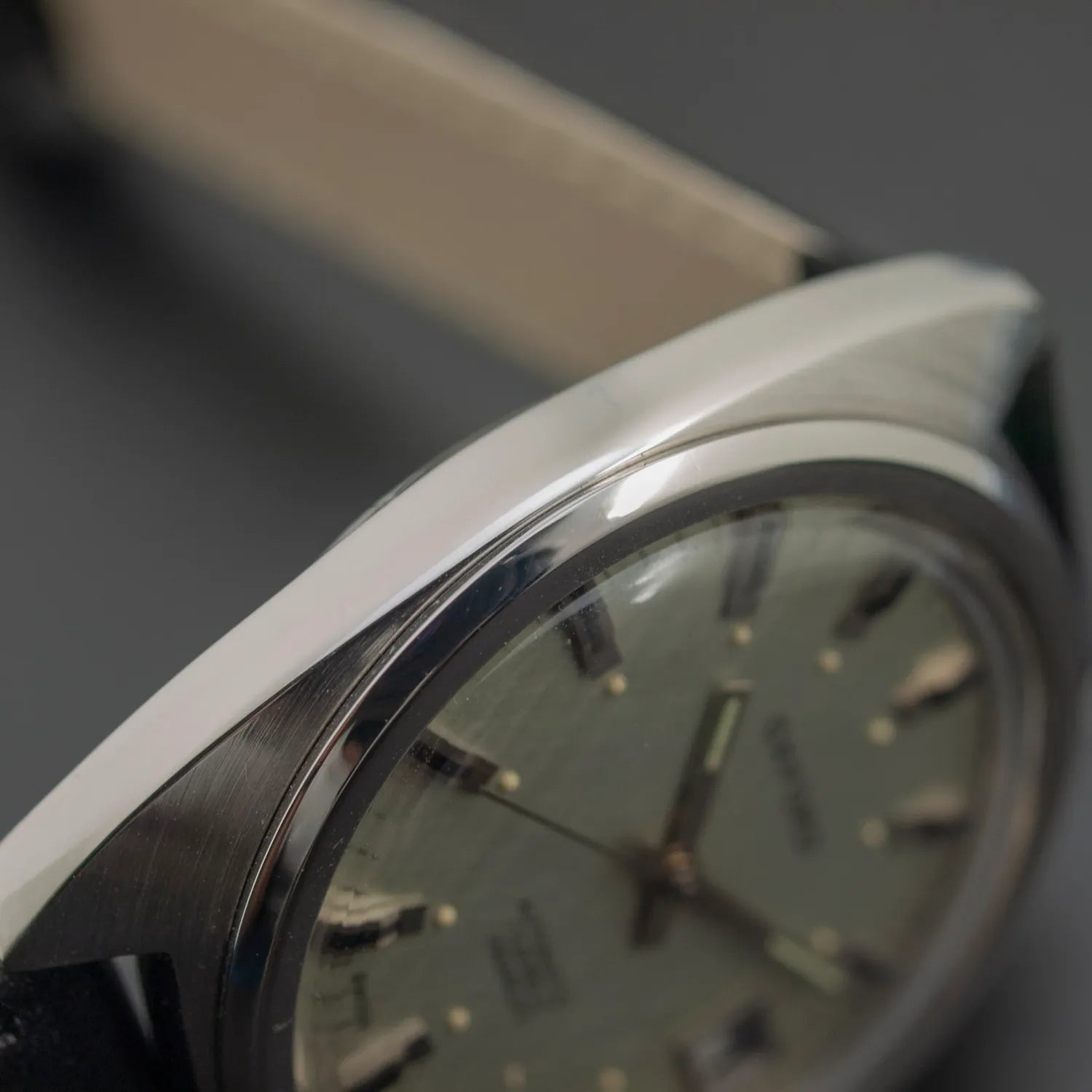 Oxford Automatic Cal. Eta 2783 – side view