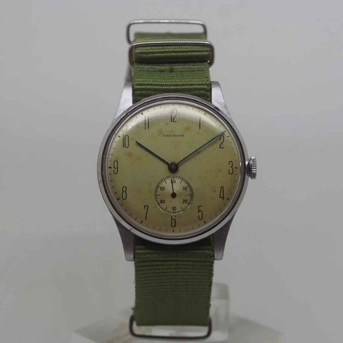 Paradox – dial close-up