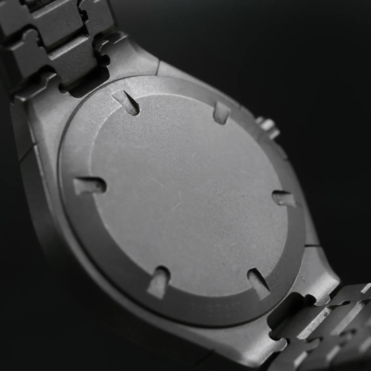 Porsche Design By IWC 3738 Meca-Quartz – dial macro detail