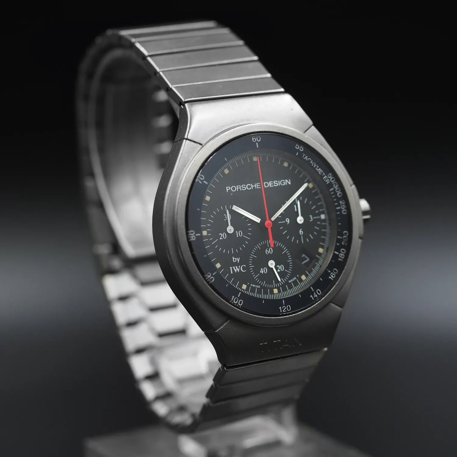Porsche Design By IWC 3738 Meca-Quartz – lug detail