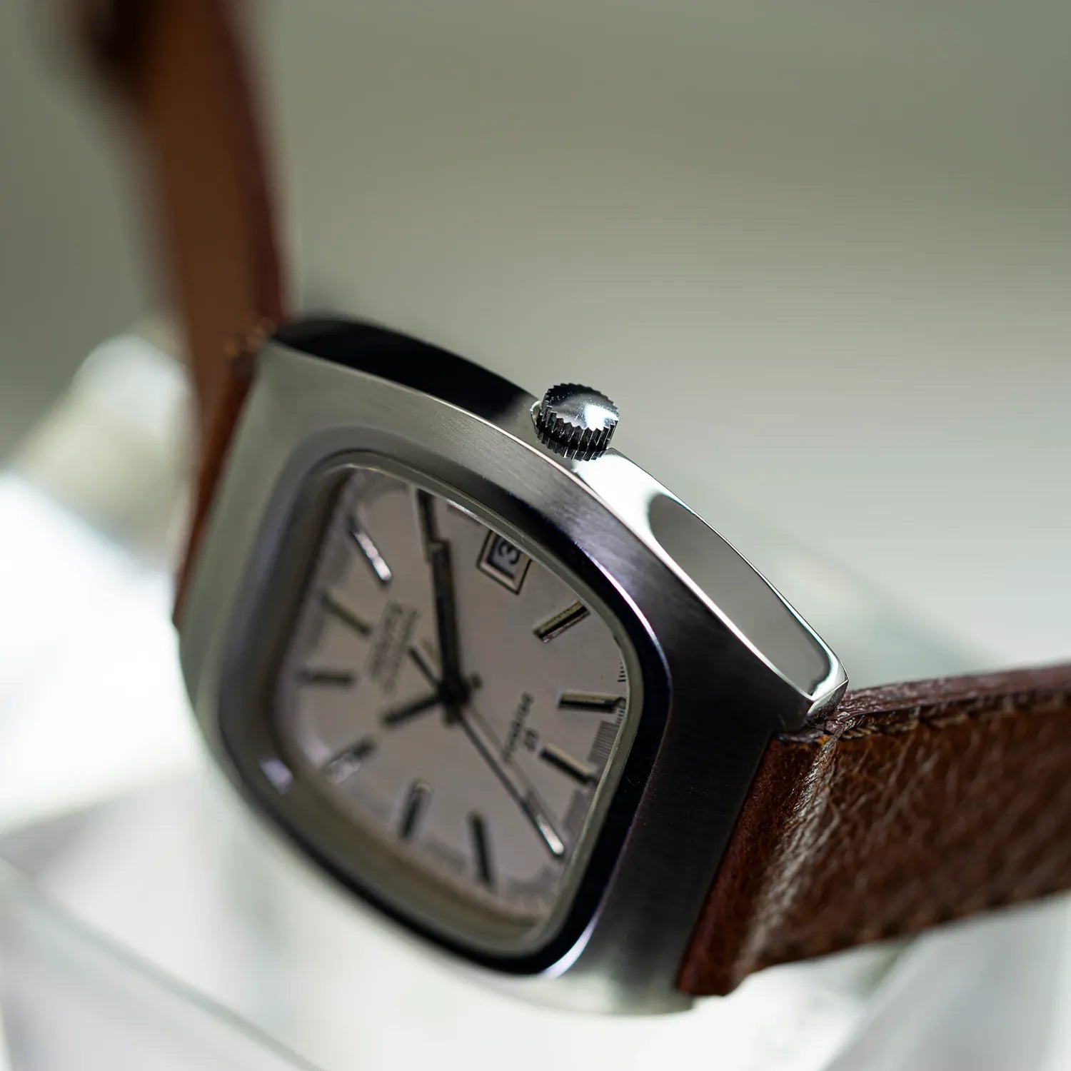 Provita Automatic Discu-Safe ETA 2783 – side view alternative angle