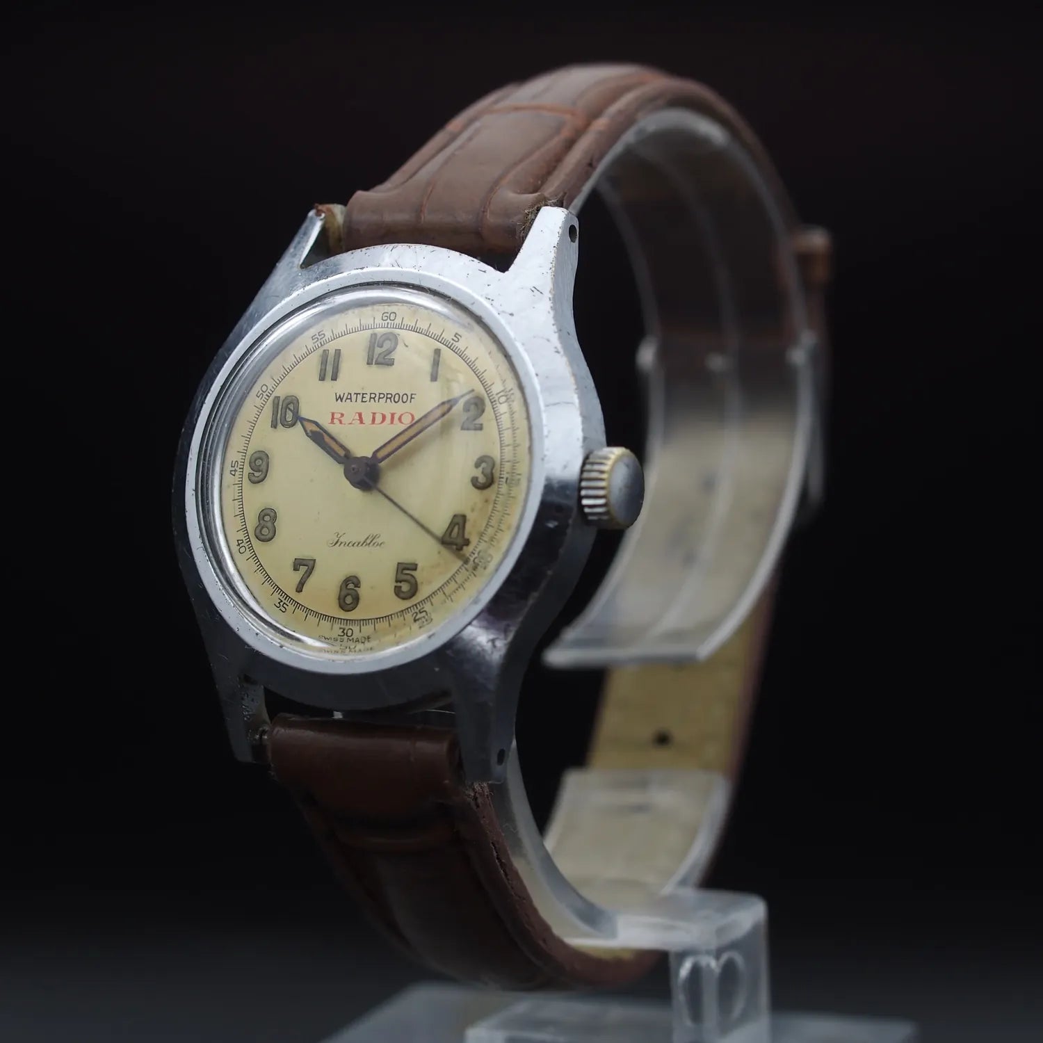 Radio Watch WW2 – dial close-up