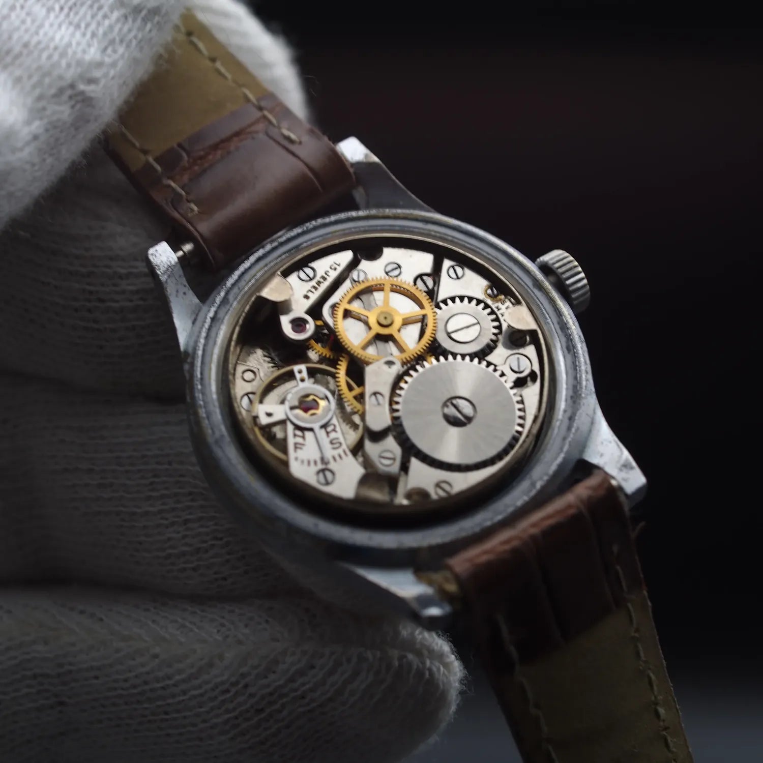 Radio Watch WW2 – strap detail