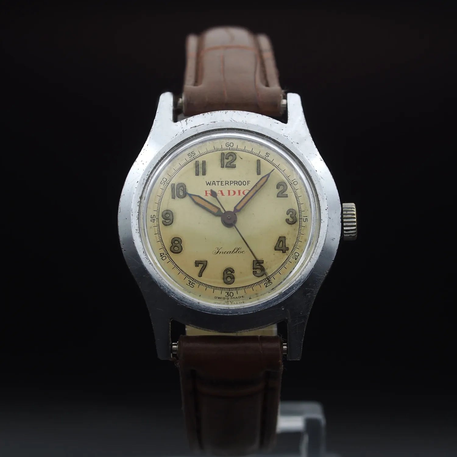 Radio Watch WW2 – front view