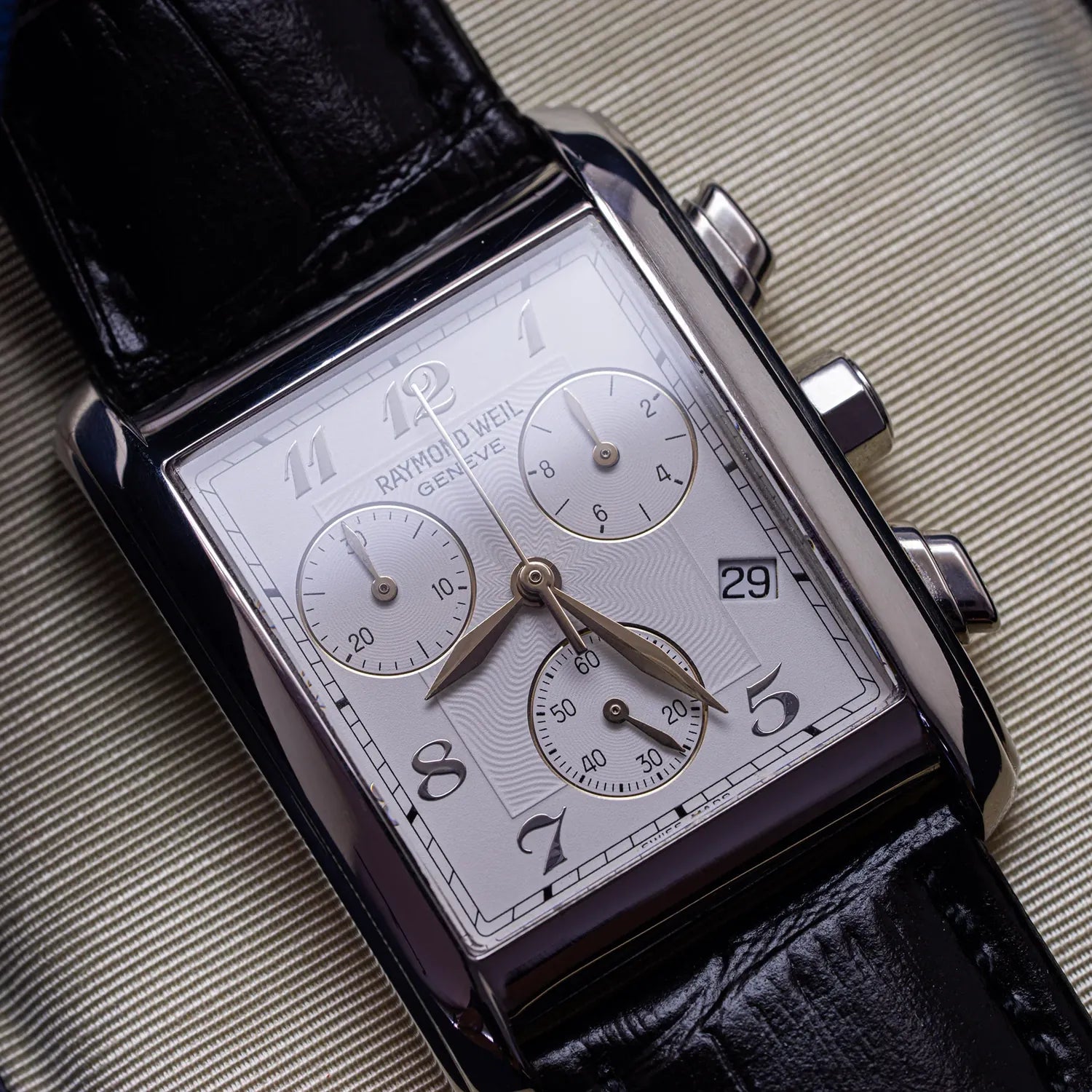 Raymond Weil Don Giovanni, Ref. 4873, Men’s Chronograph Quartz Vintage Watch – dial close-up