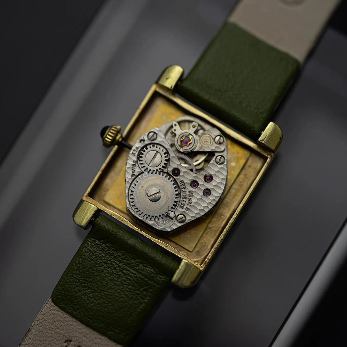 Raymond Weil Geneve, Ref. 669, Women’s Manual Wind Dress Vintage Watch – side view alternative angle