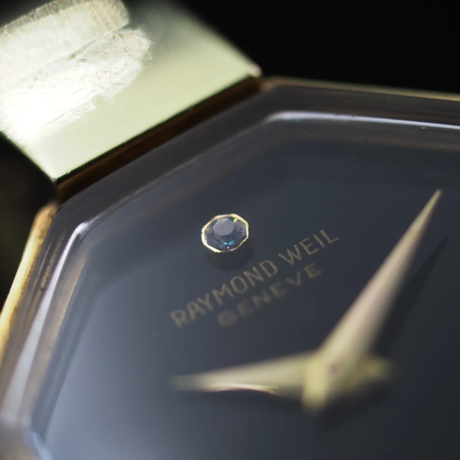 Raymond Weil Geneve, Ref. 1633, Women’s Manual Wind Watch – front view