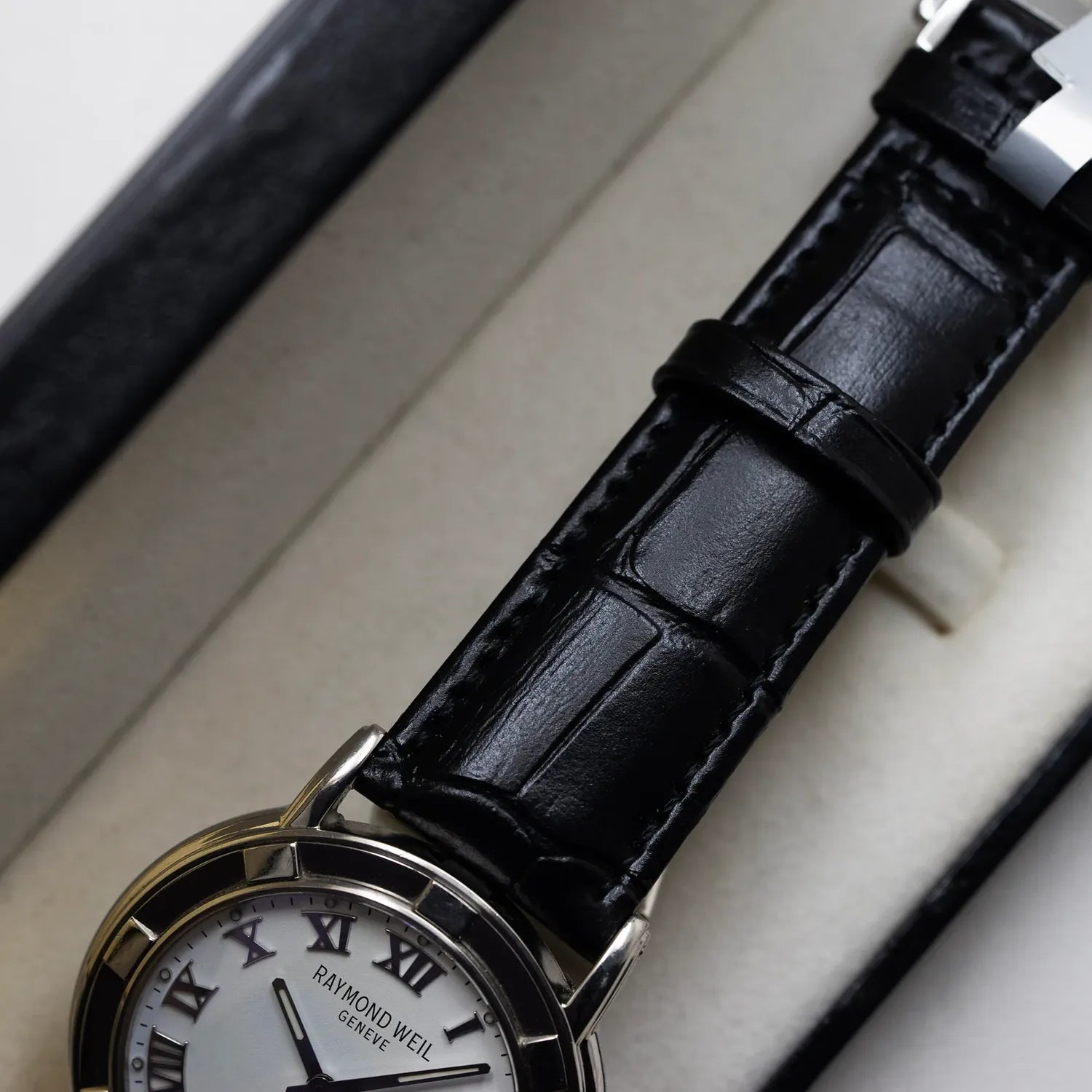 Raymond Weil Parsifal Ref. 9541 – movement close-up