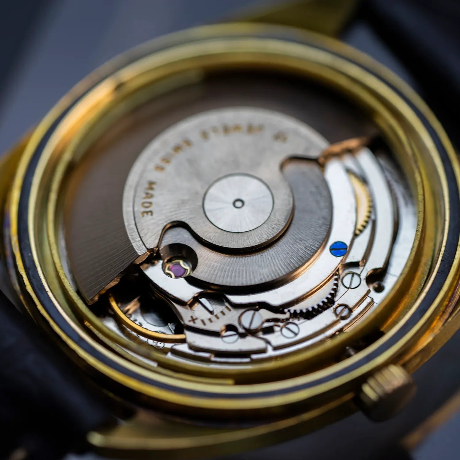 Richard Ref. 8901, Cal. ETA 2472, Men’s Dress Vintage Watch – side view alternative angle