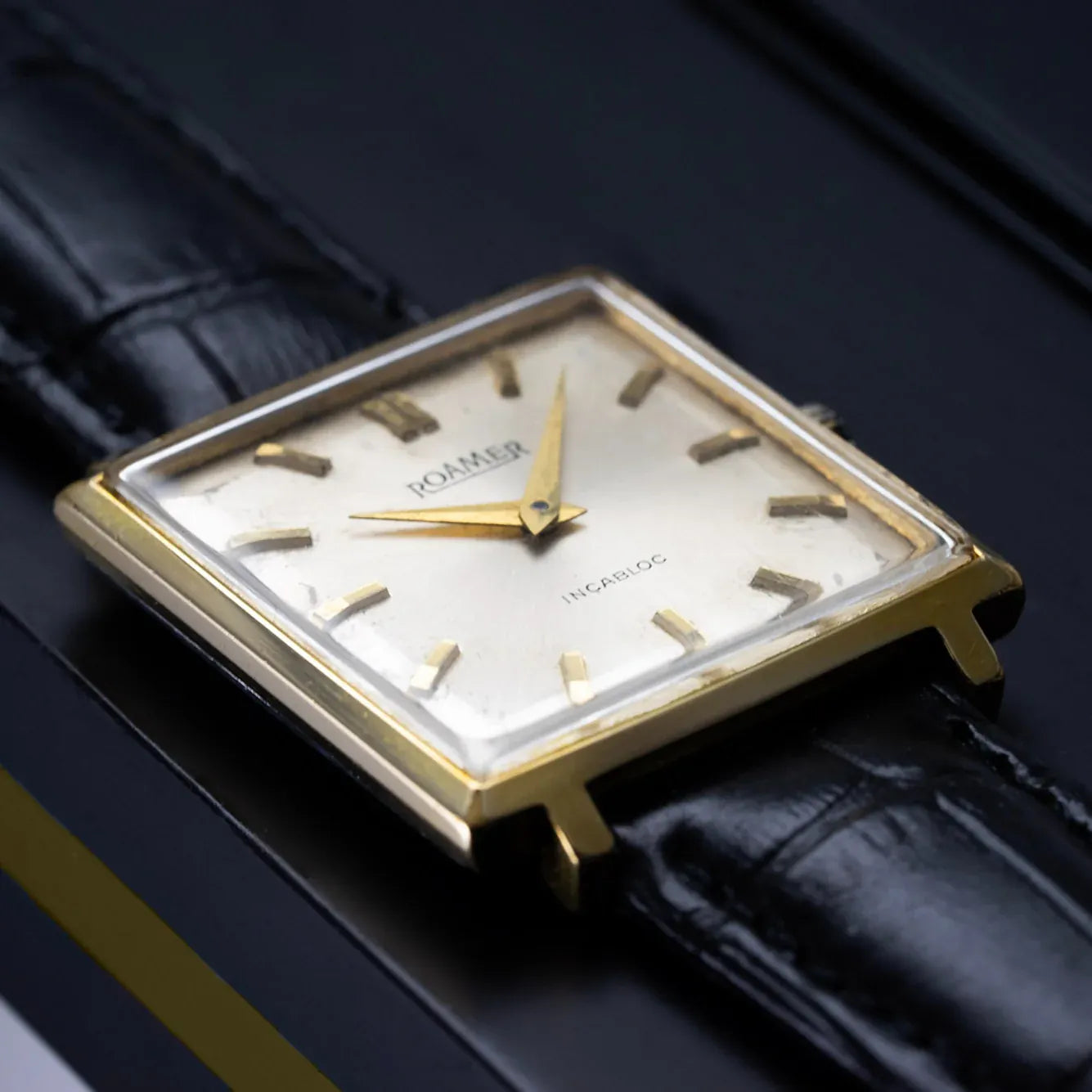 Roamer Dress, Cal. MST 450, Men’s Vintage Watch, 1977 – side view