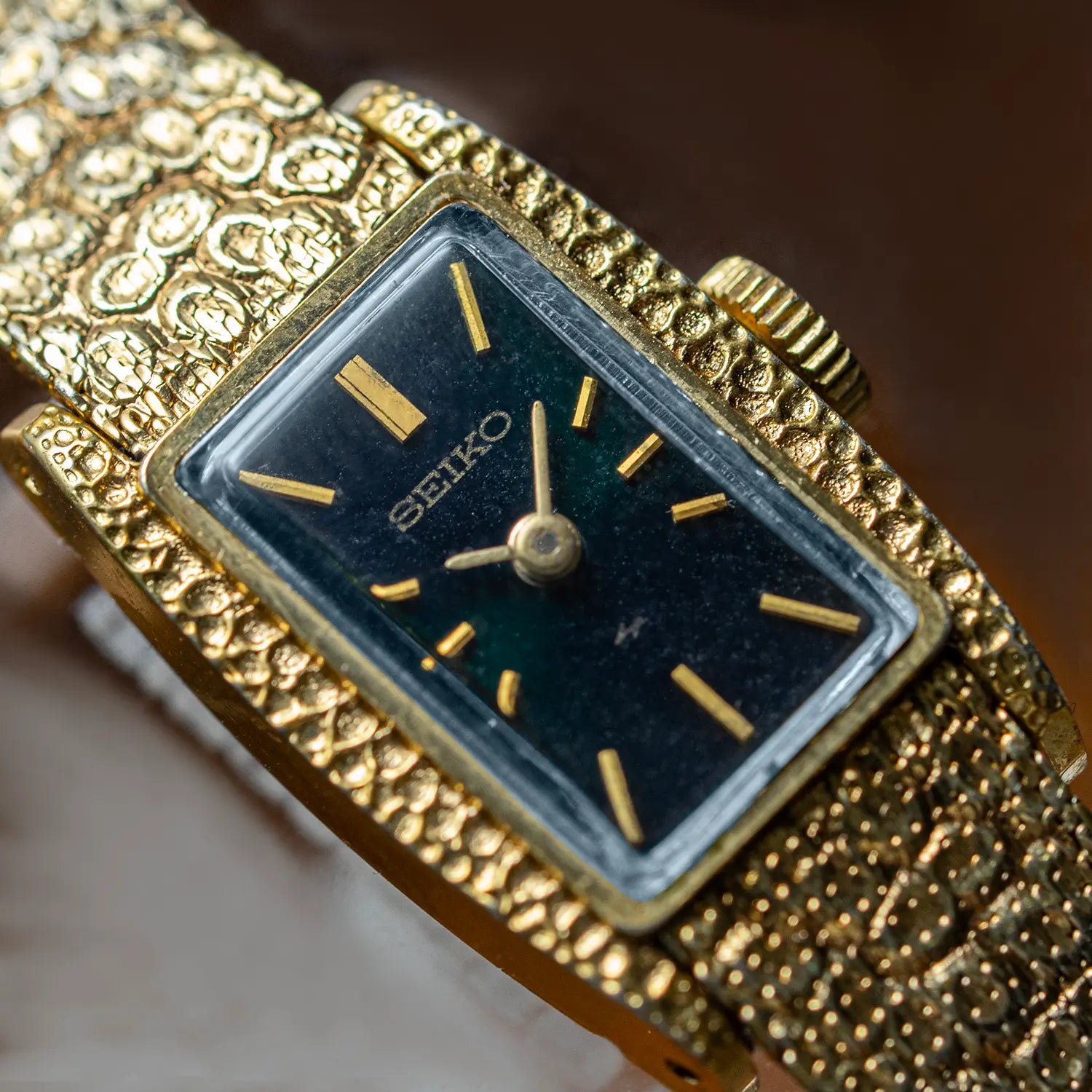 Seiko 11-3180 close-up shot on dial