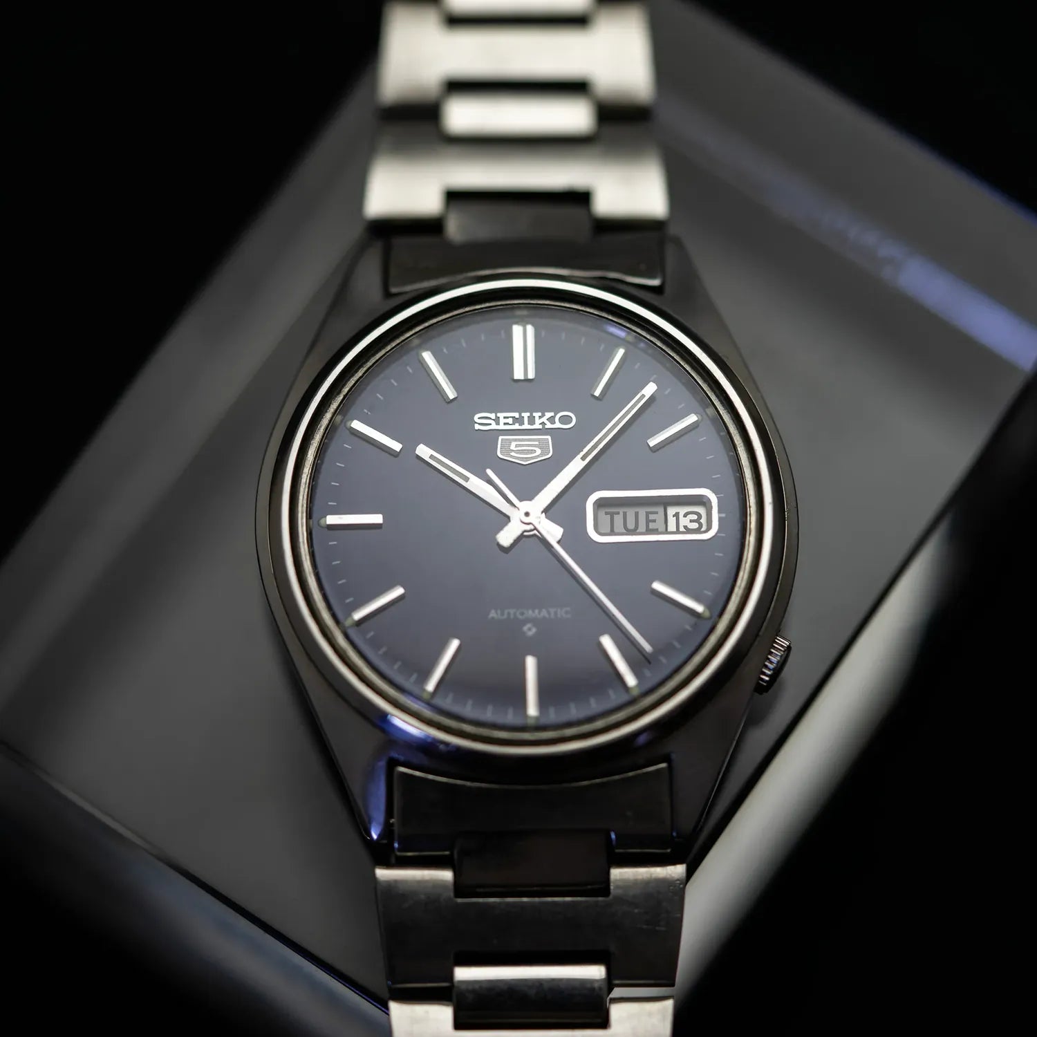 Seiko 5 6309-7150 Men’s Automatic Dress Vintage Watch, 1979 – front view