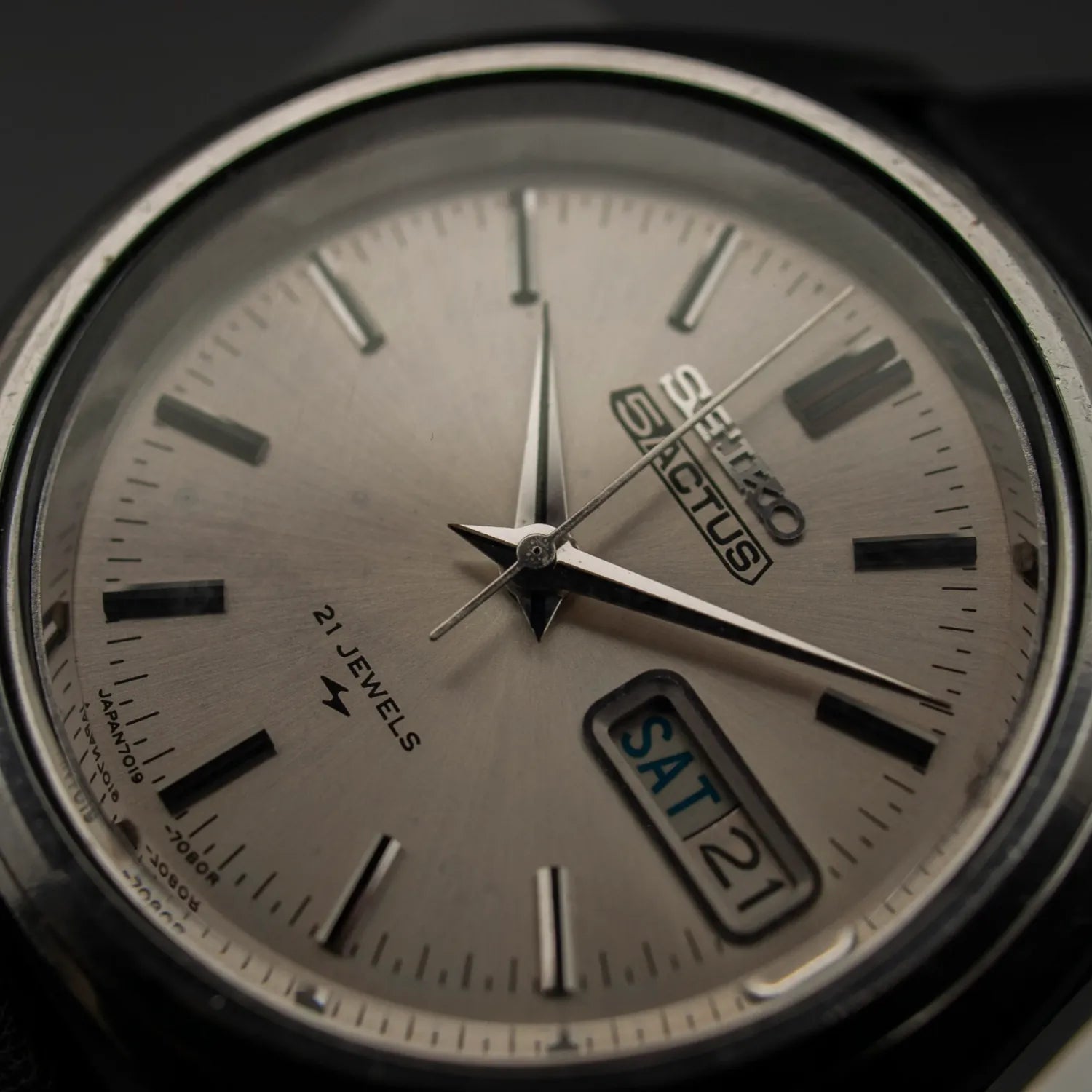 Seiko Actus, 7019-7060 Men’s Automatic Vintage Watch, 1974 – dial close-up