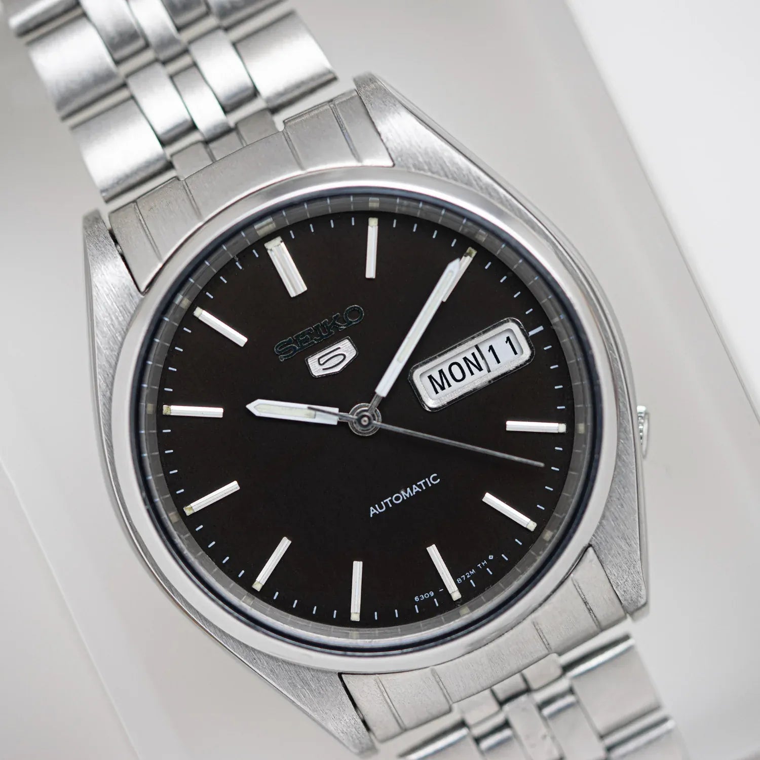 Seiko 5, Ref. 6309-8800, Men's Automatic Vintage Watch, 1984 – front view