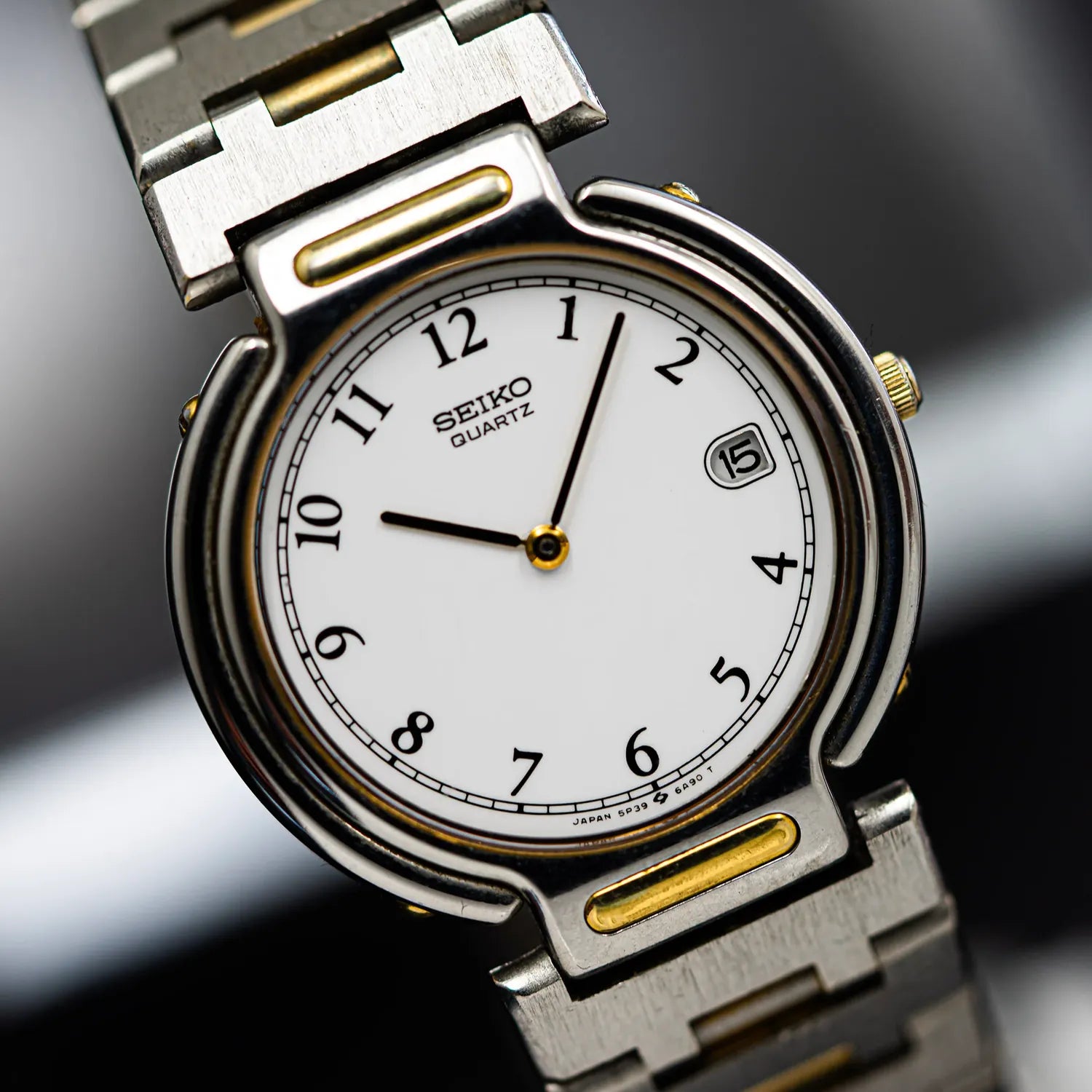 Seiko Quartz 5P39-6B00, Cal. 5P39, Men's Quartz Watch – front view
