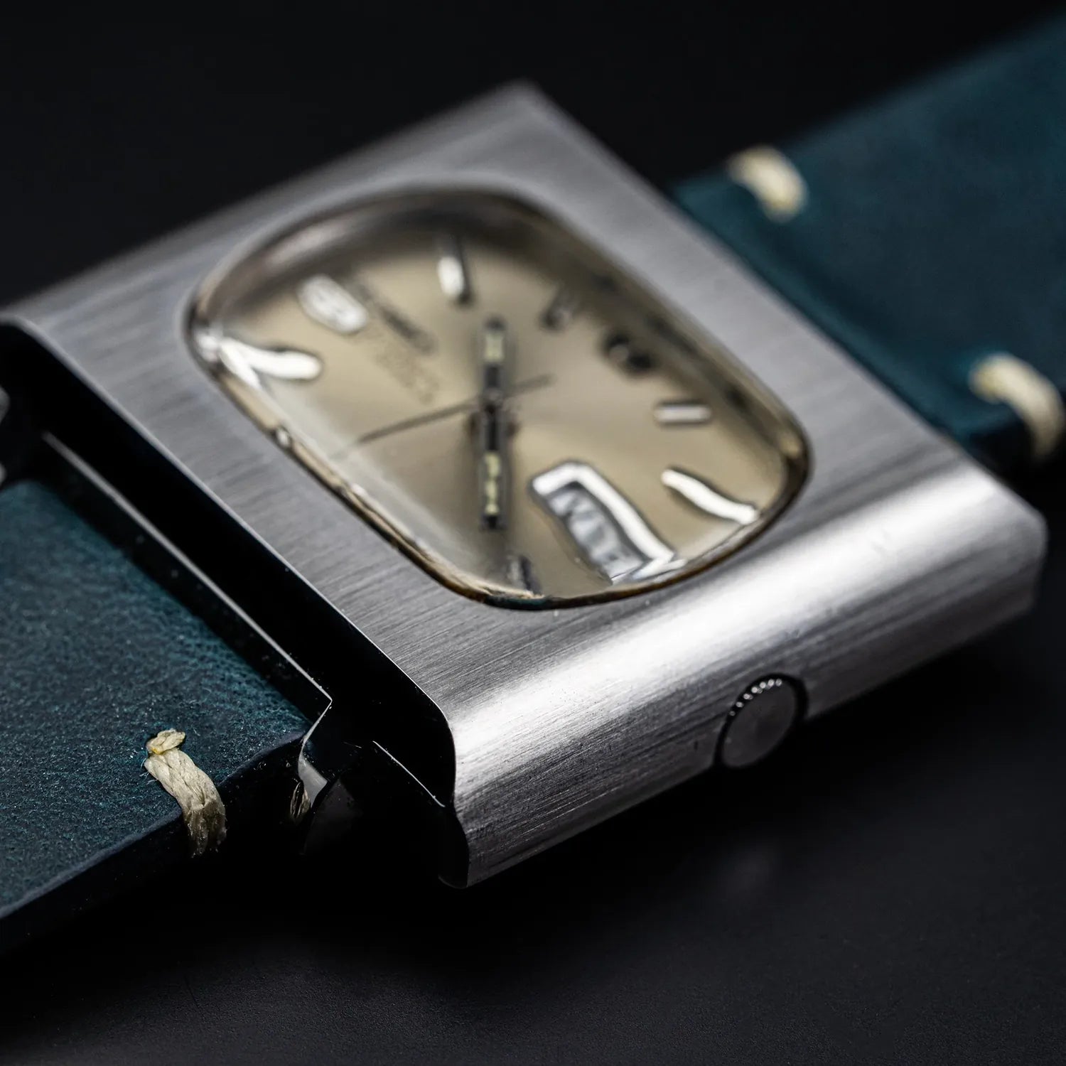 Seiko 5 Square, Ref. 6119-5401, Men’s Automatic Watch – side view alternative angle