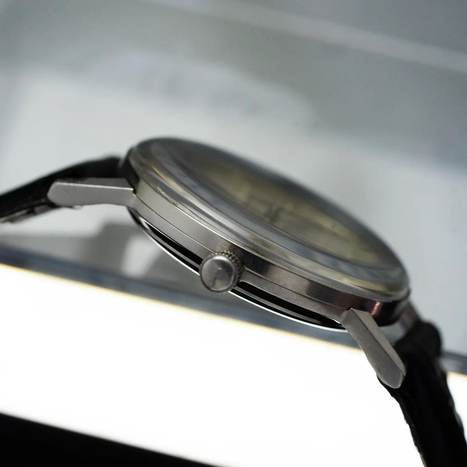 Seiko 66-9990, Cal. 66, Men’s Dress Vintage Watch, 1969 – side view