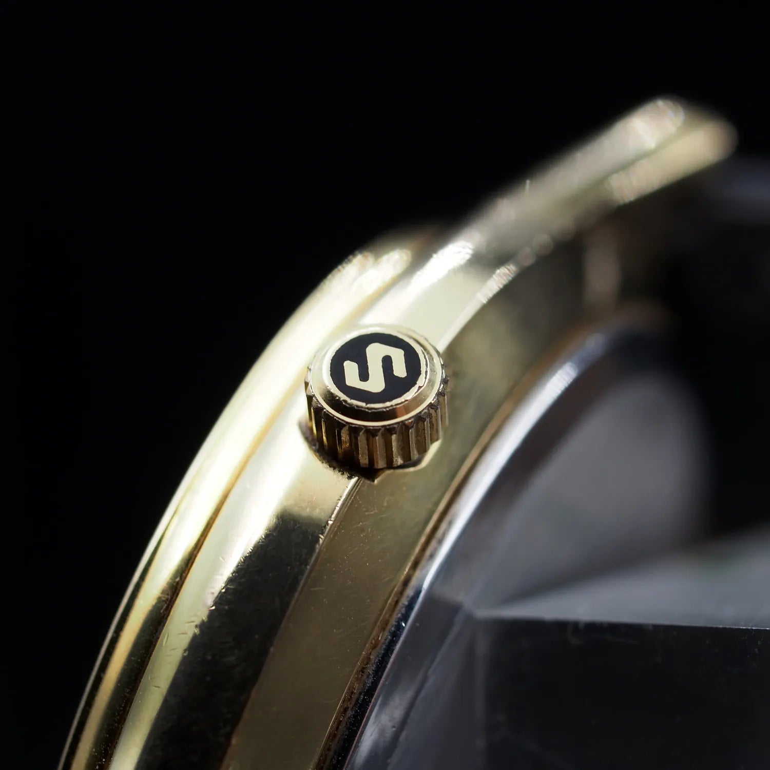 Seiko 6M25-6040, Cal. 6M25, Men’s Quartz Analog Watch, 1991 – dial close-up