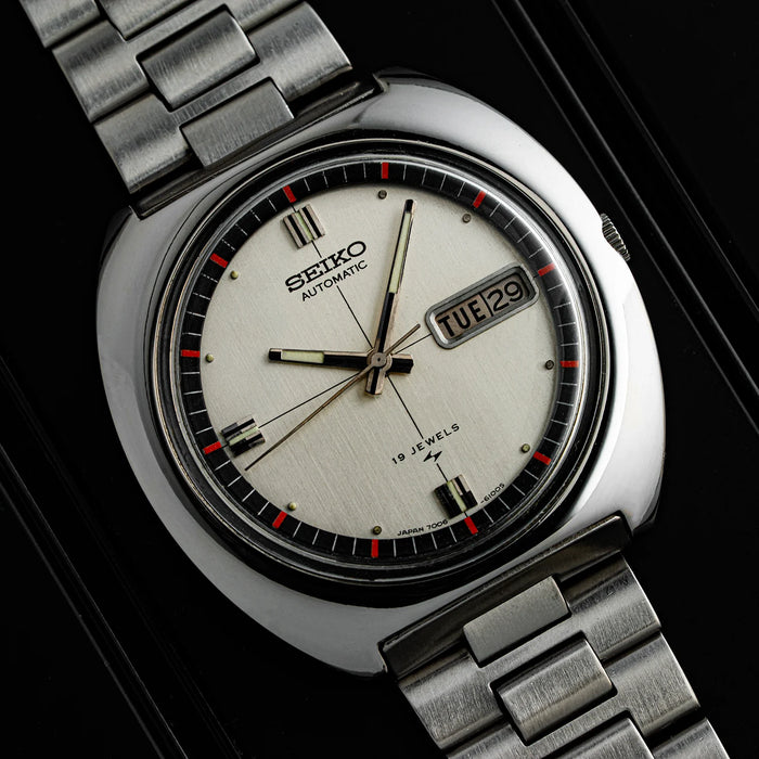 Seiko 7006-6010 Automatic Men's Watch 1974