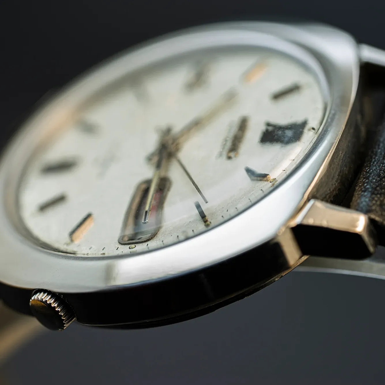 Seiko 7009-8030, Men's  Automatic Dress Vintage Watch, 1978 – side view