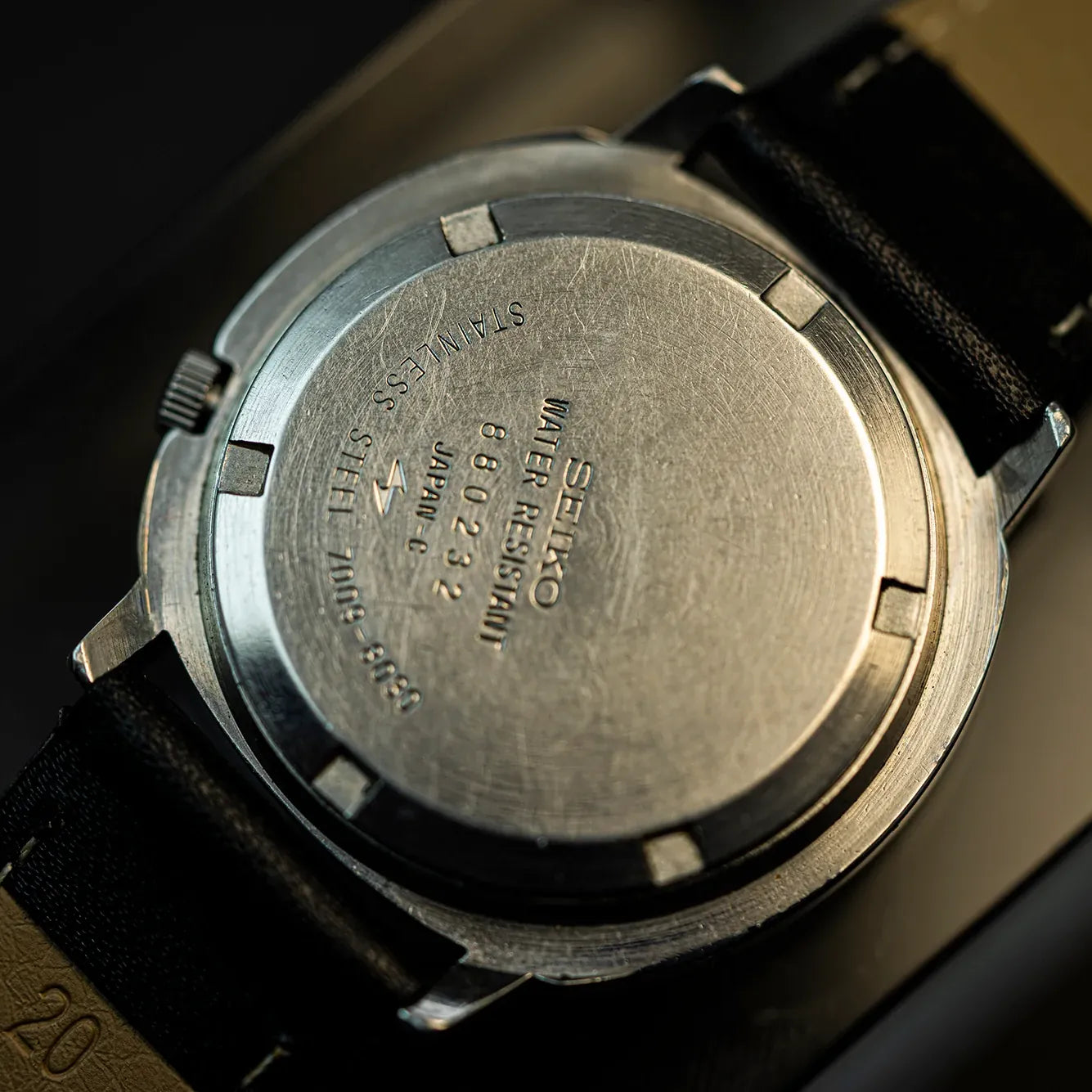 Seiko 7009-8030, Men's  Automatic Dress Vintage Watch, 1978 – back case