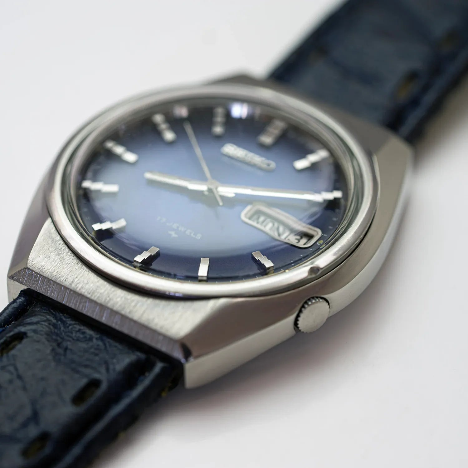 Seiko 7009 8320, Cal. 7009, Men’s Dress Vintage Watch, 1978 – movement close-up