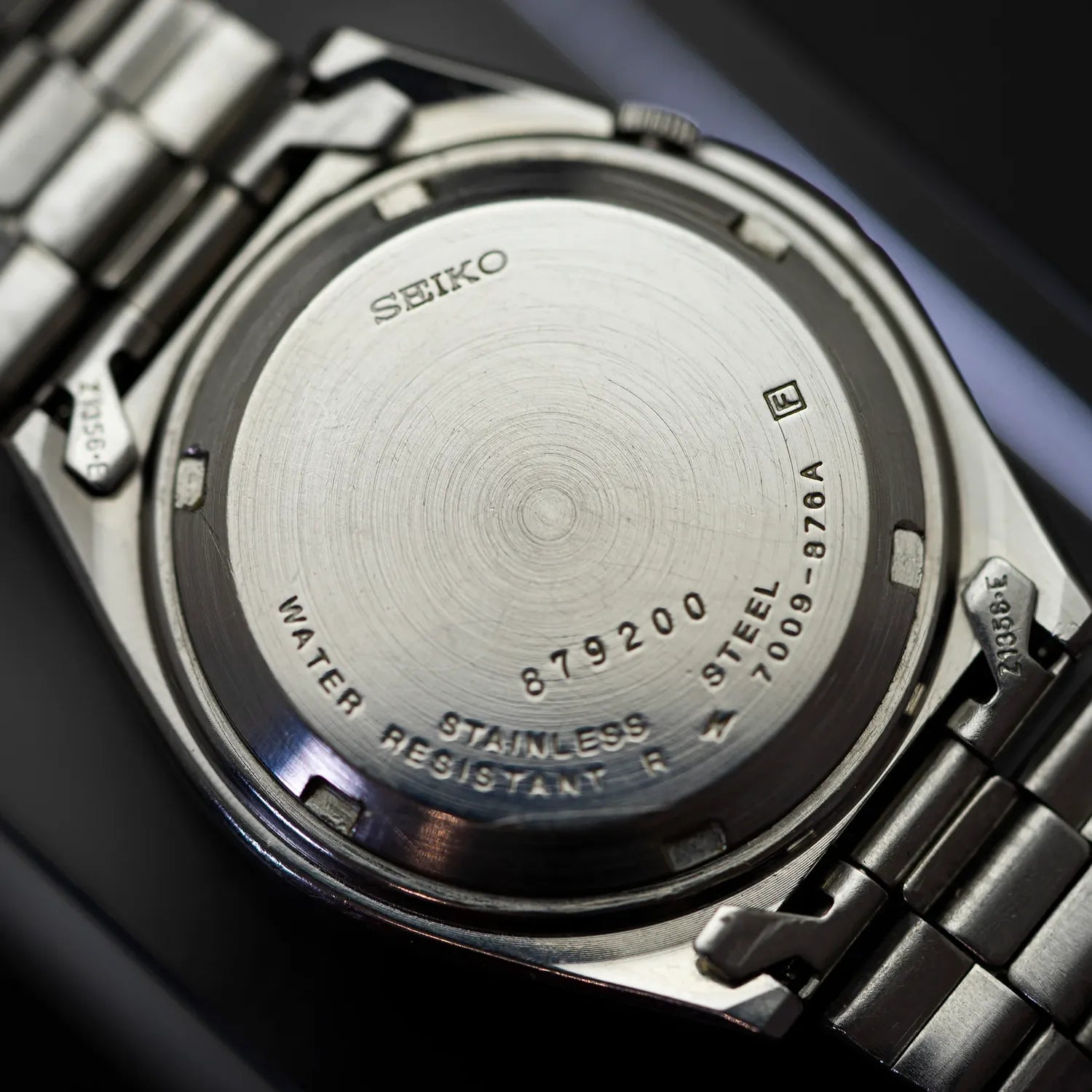 Seiko 5, Ref. 7009-876A, Cal. 7009, Men’s Automatic Watch – crown detail