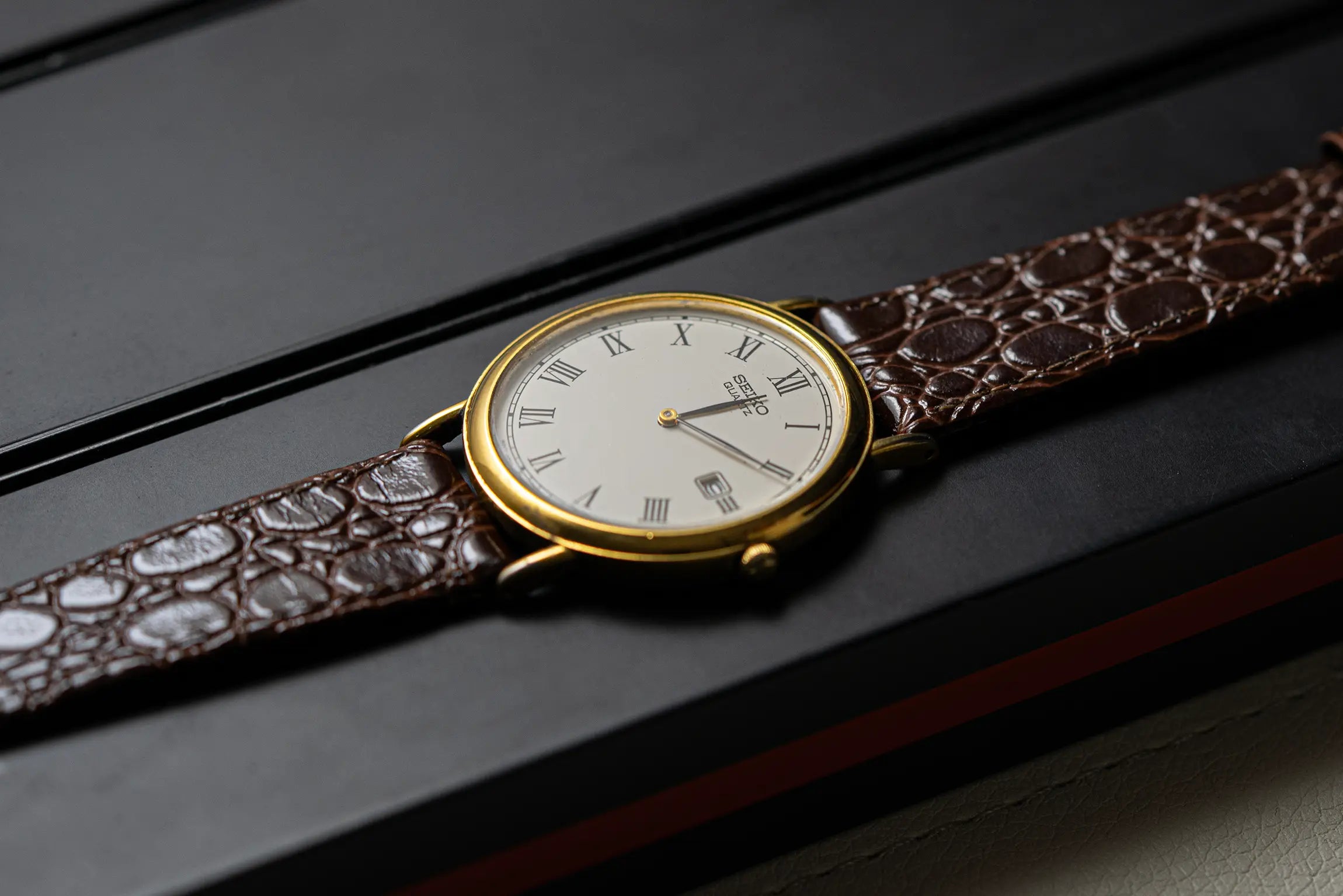 Seiko 7N29-8A00 Side View on Crown