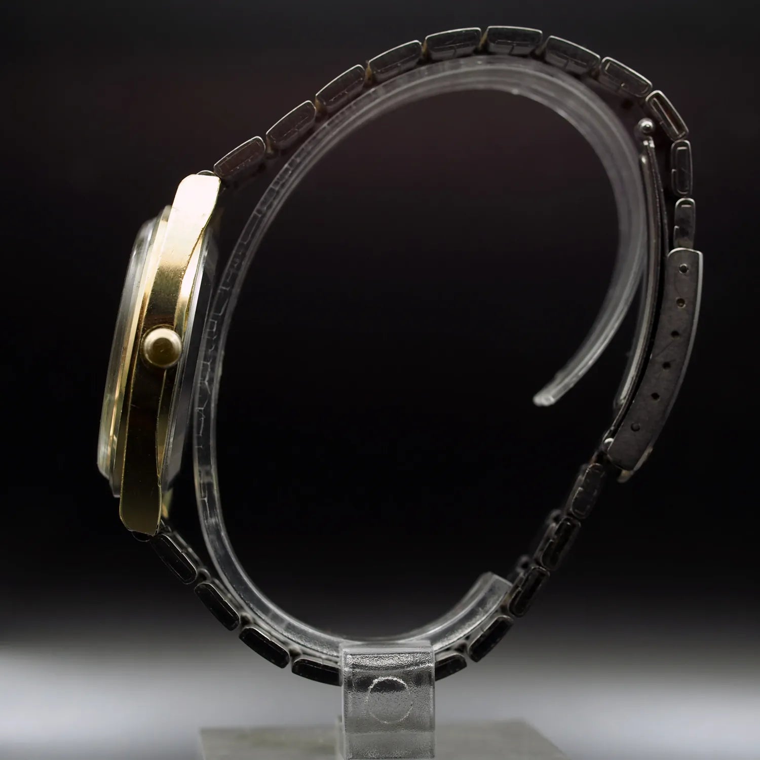 Seiko 5606-7100, Cal. 5606, Men’s Automatic Dress Watch – movement close-up