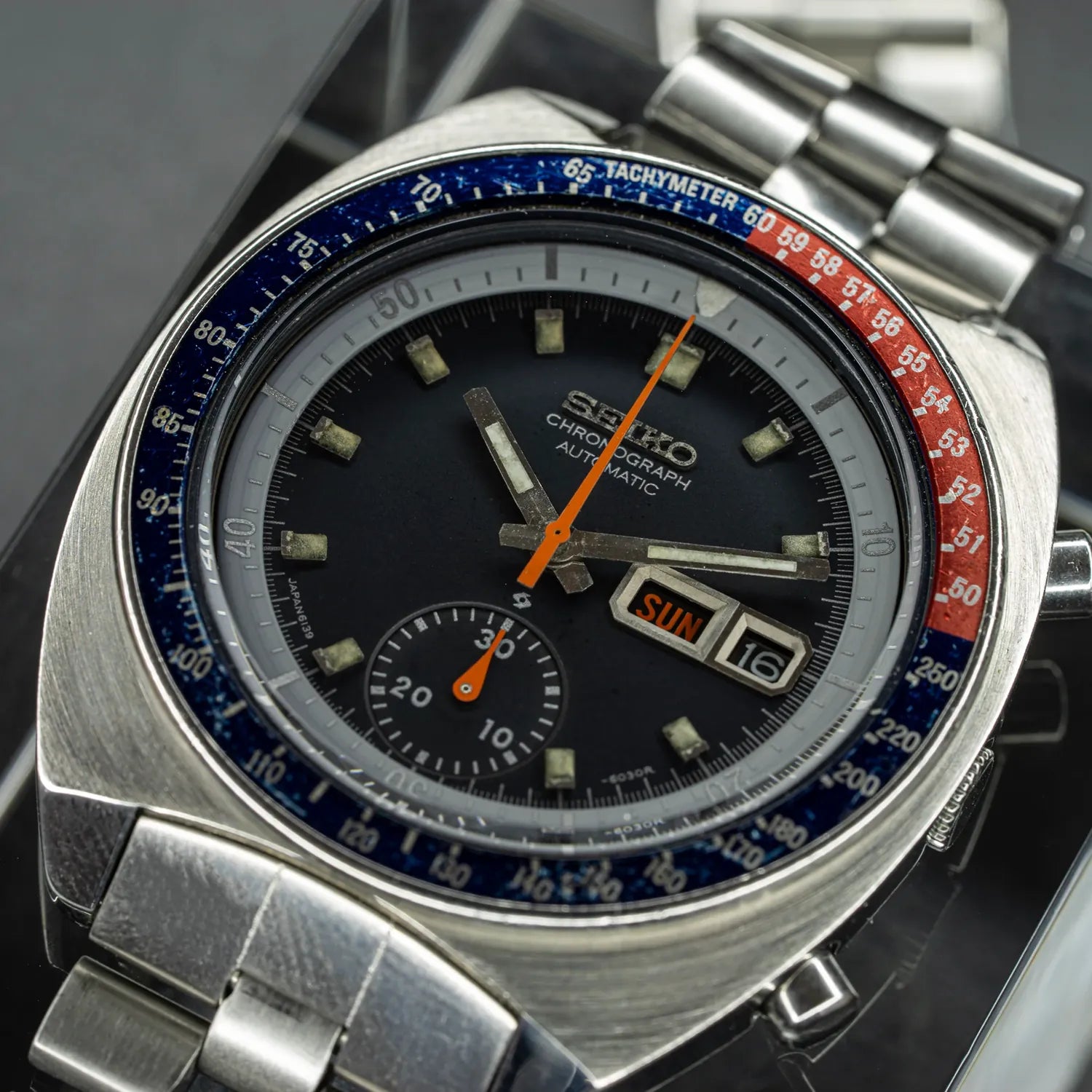 Seiko Pogue Pepsi, Ref. 6139-6002, Cal. 6139, Men’s Chronograph Vintage Watch, 1974 – side view
