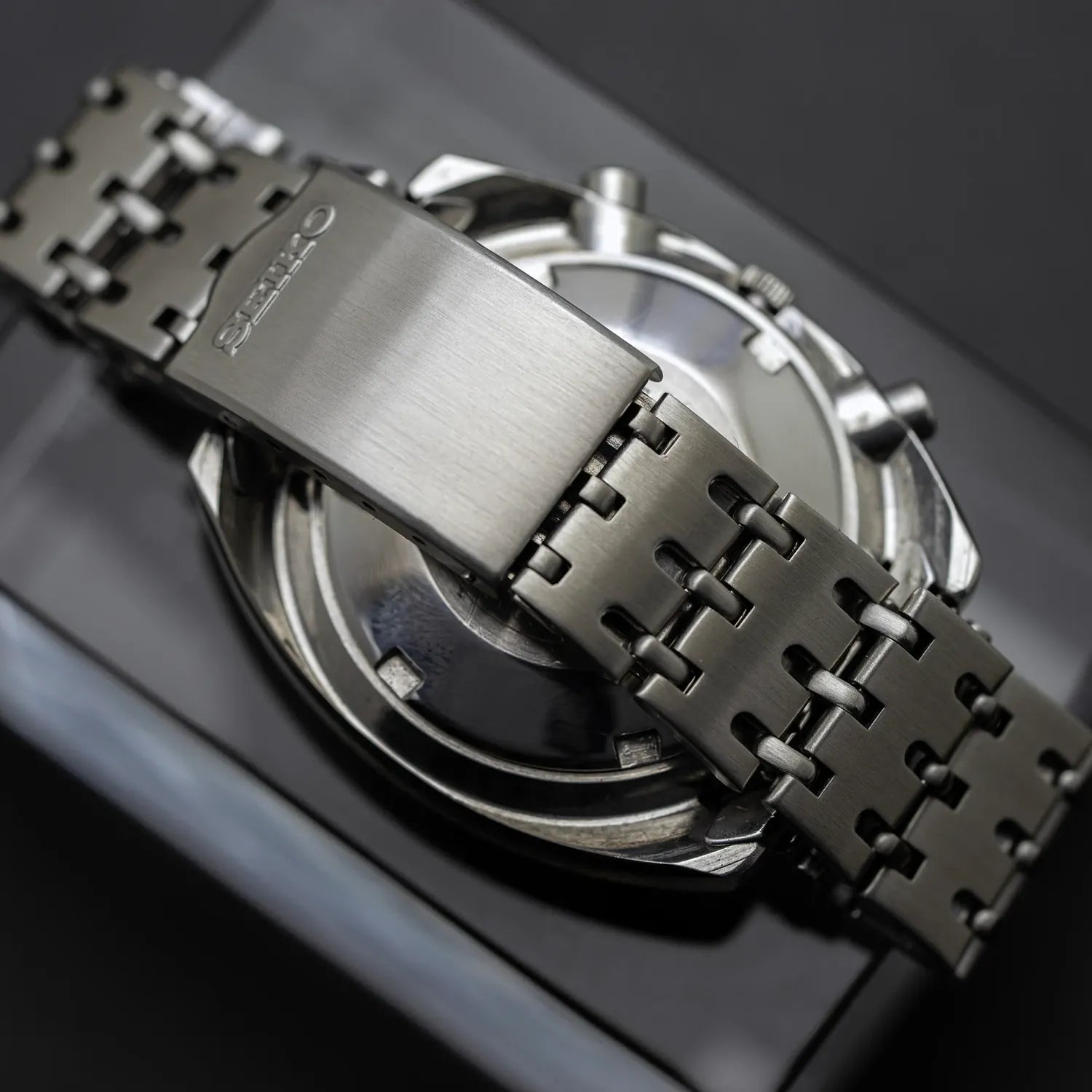 Seiko Bruce Lee, Ref. 6139-6012, Cal. 6139, Men’s Chronograph Vintage Watch, 1974 – dial macro detail