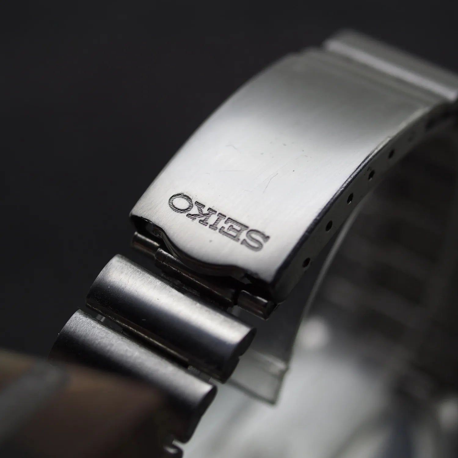 Seiko Sports 100, Ref. 7A48-7000, Cal. 7A48, Men’s Quartz Vintage Watch, 1984 – strap detail