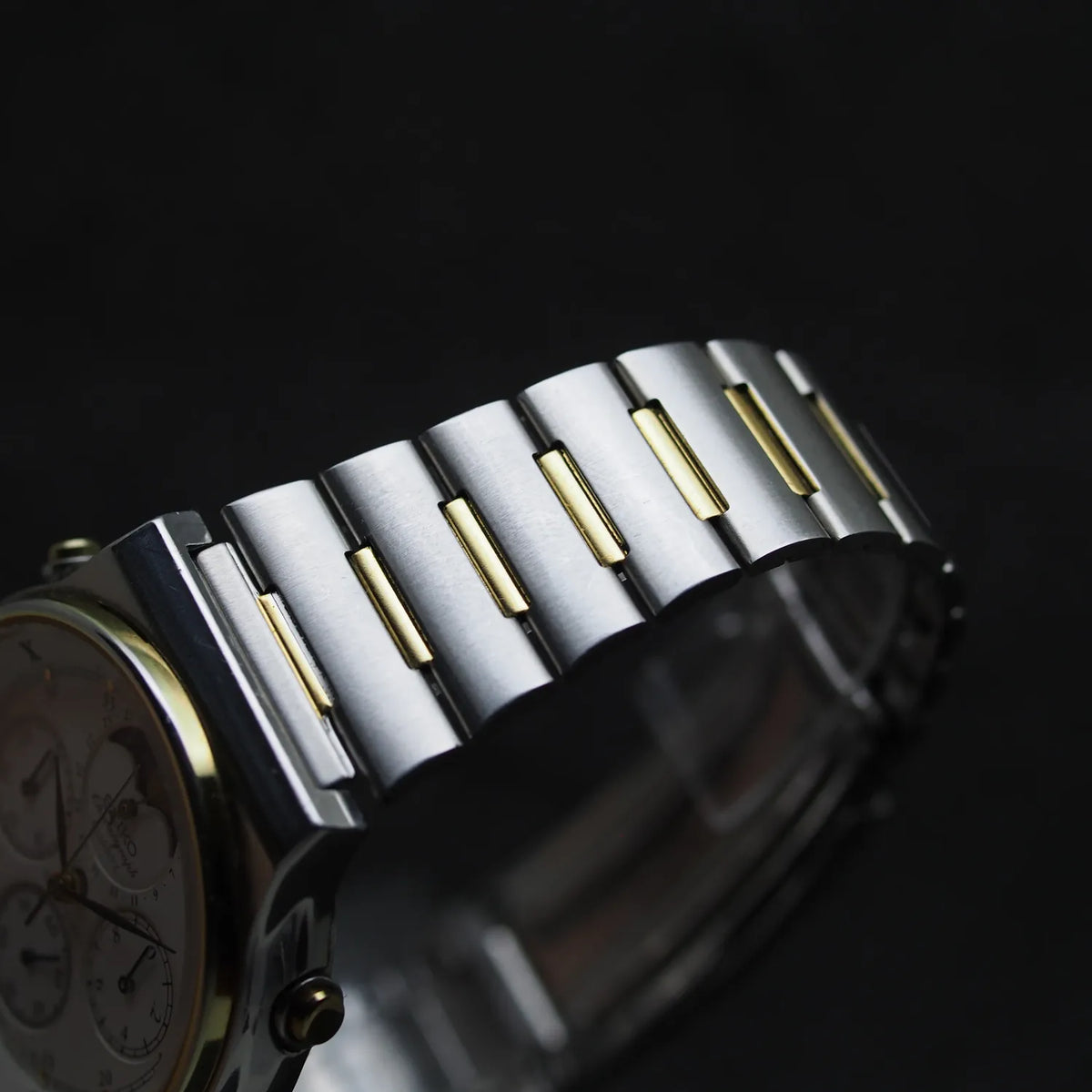 Seiko Sports 100, Ref. 7A48-7000, Cal. 7A48, Men’s Chronograph Vintage Watch, 1985 – side view alternative angle
