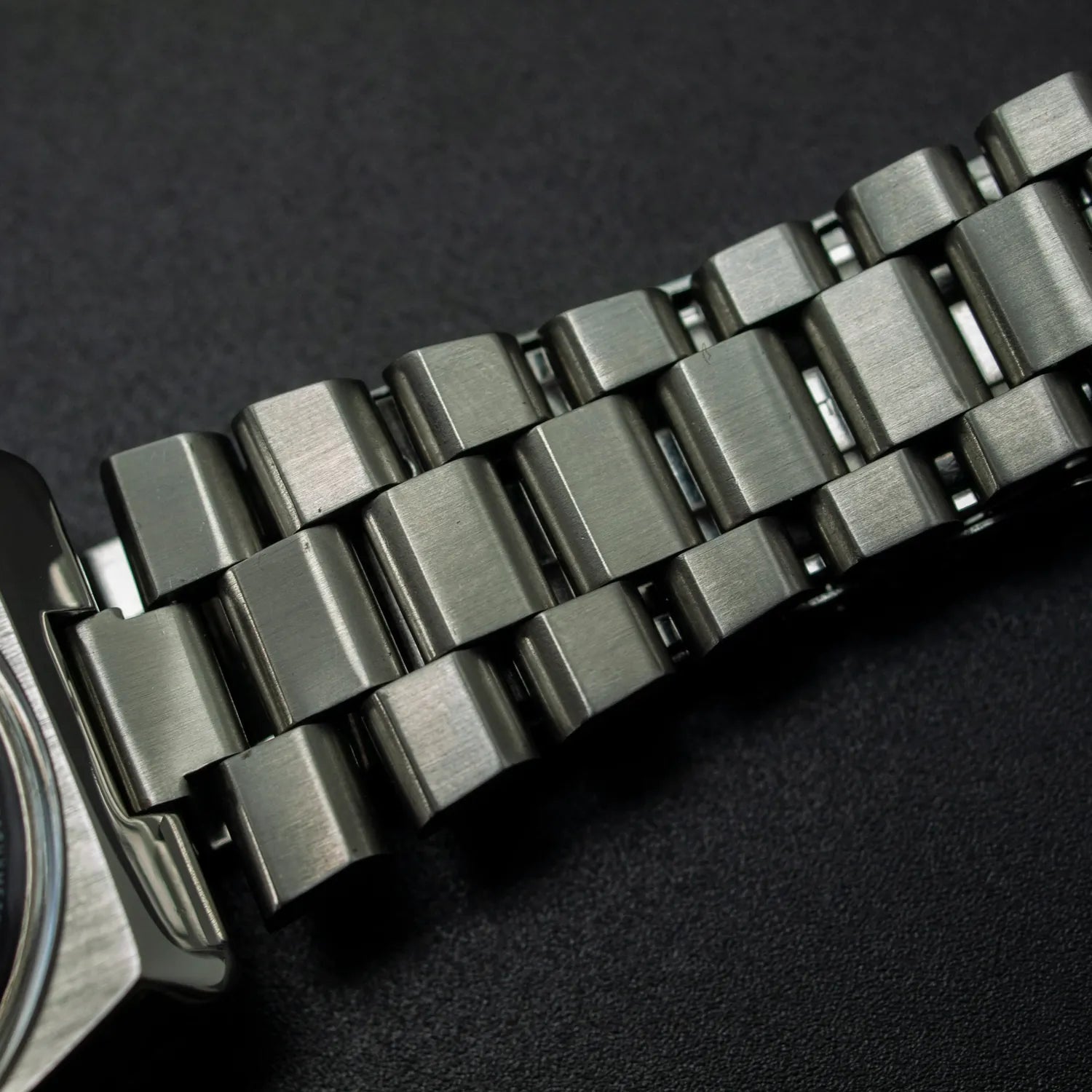 Seiko Hexagon, Ref. 6139-7080, Cal. 6139, Men’s Chronograph Vintage Watch, 1975 – side view