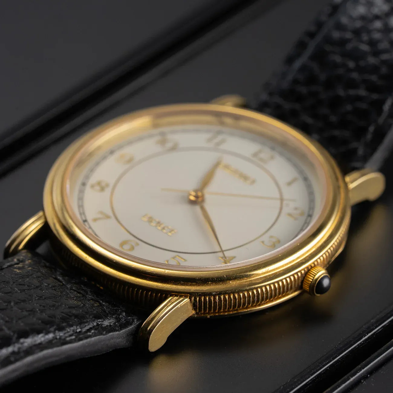 Seiko Dolce, Ref. 5E31-6F50, Cal. 5E31, Men’s Dress Vintage Watch, 1994 – side view