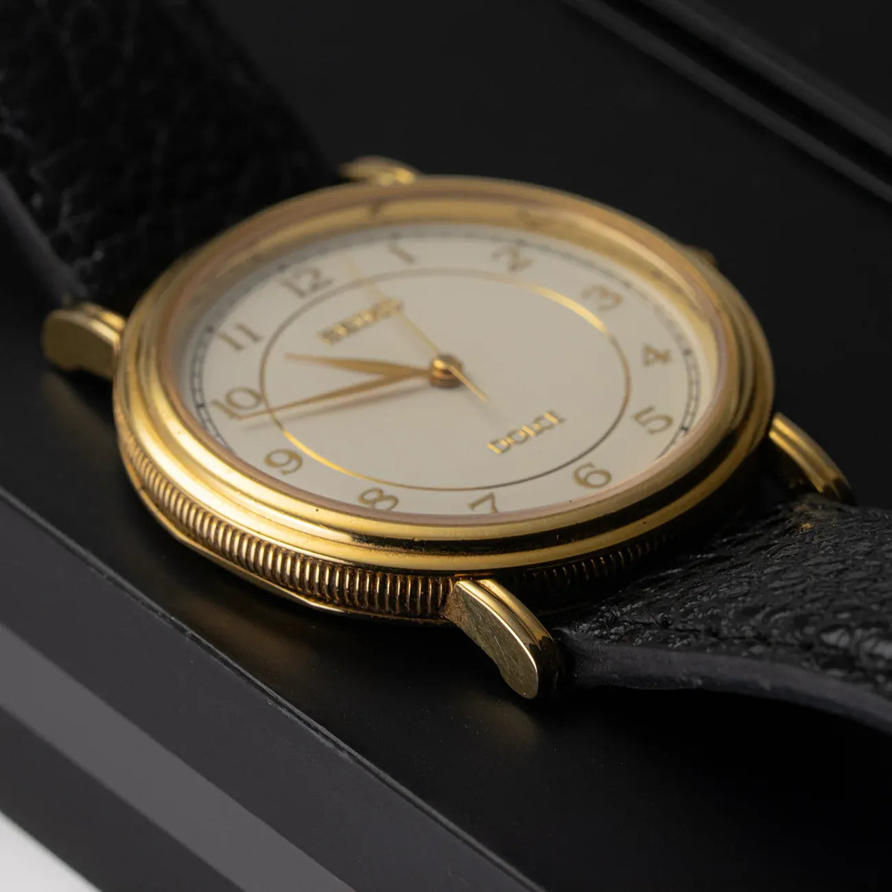 Seiko Dolce, Ref. 5E31-6F50, Cal. 5E31, Men’s Dress Vintage Watch, 1994 – movement close-up