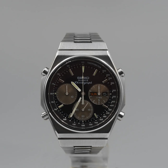 Seiko Quartz Chronograph, Ref. 7A38-7100, Cal. 7A38, Men’s Chronograph Vintage Watch, 1984 – front view
