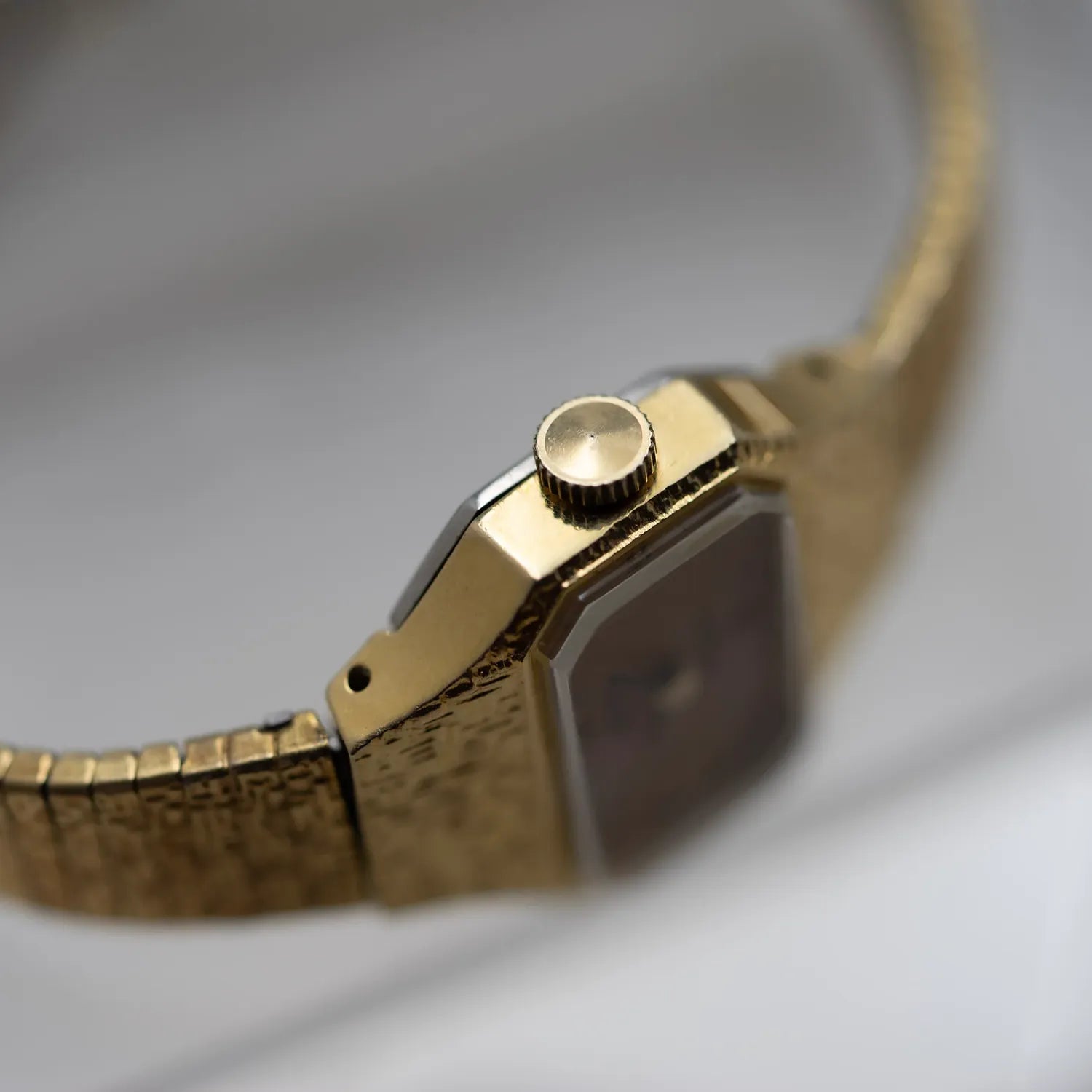 Seiko Rainbow, Ref. 11-4470, Cal. 11A, Women’s Dress Vintage Watch, 1979 – back case