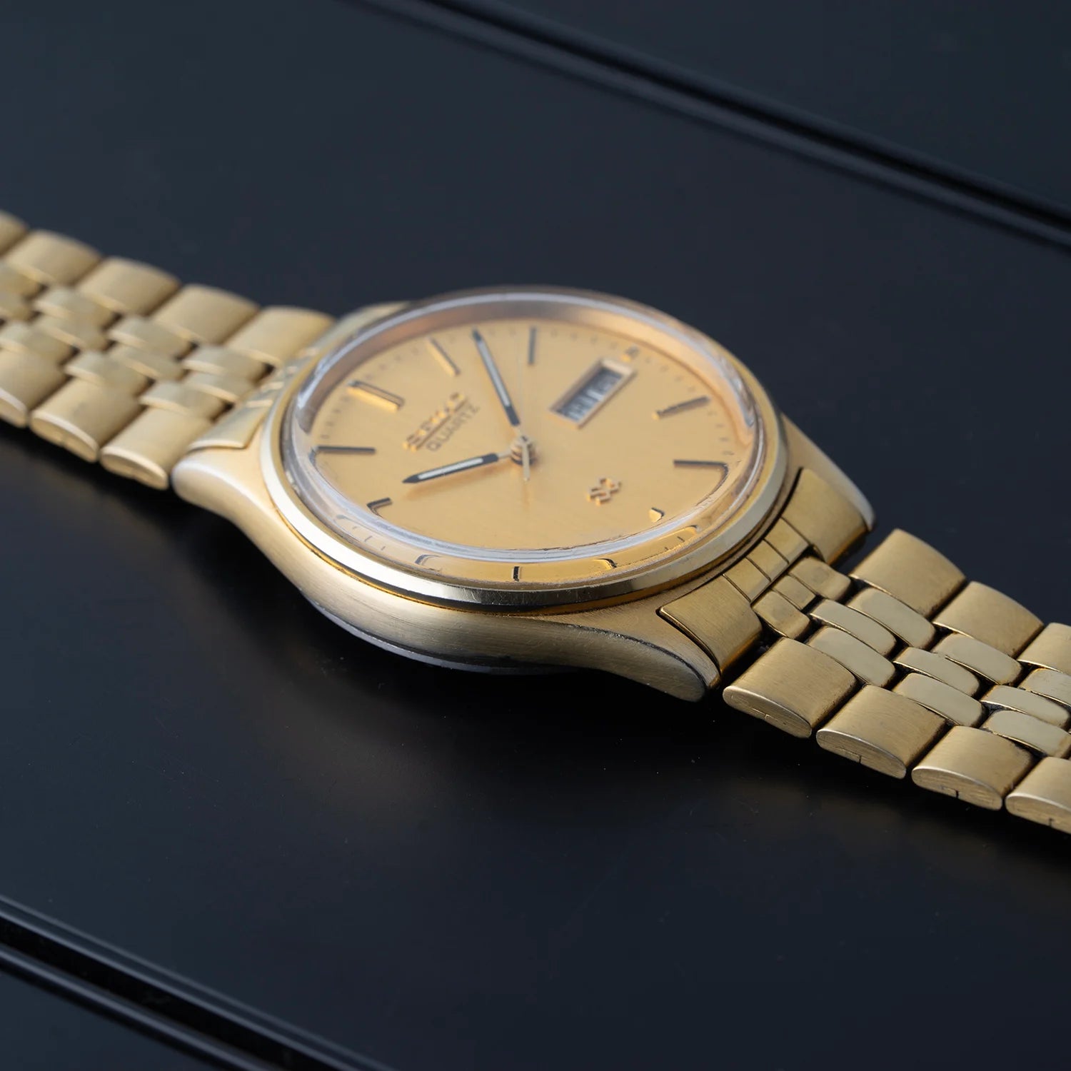 Seiko SQ 7546-8450 Case