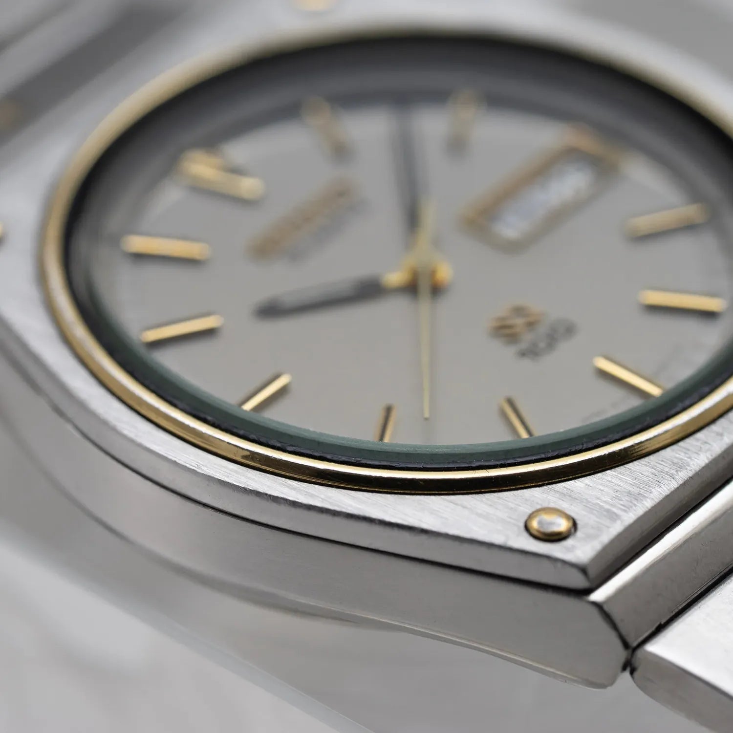 Seiko SQ100, Ref. 8123-6030, Cal. 8123, Men’s Vintage Quartz Watch, 1992 – back case