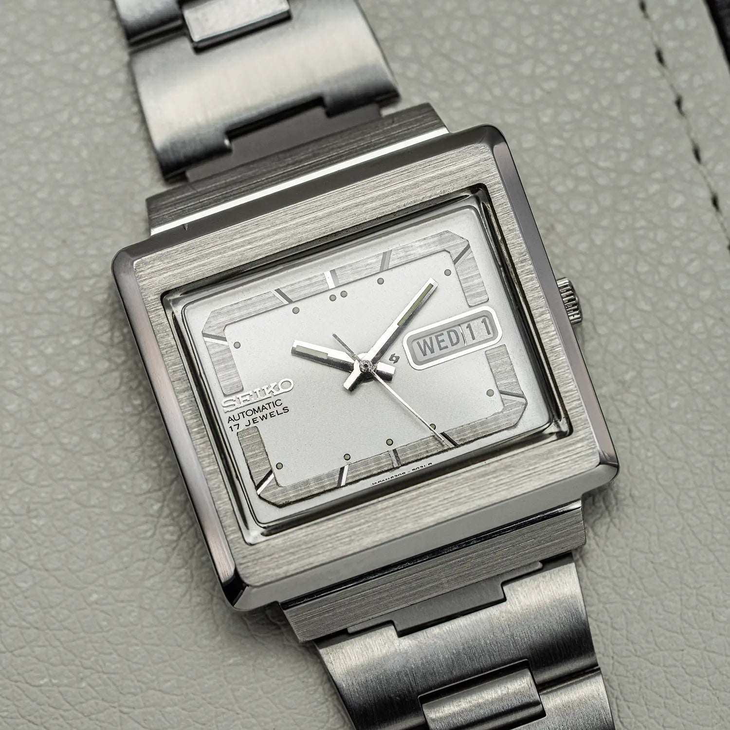 Seiko TV Screen Ref. 6309-5030 with a rectangular face on a gray textured background