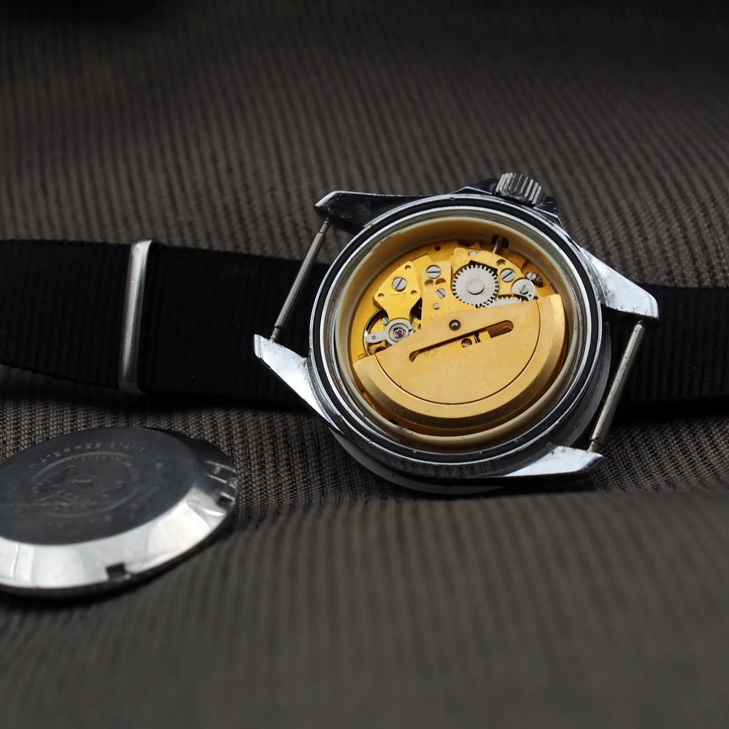 Sicura Cogemeast Diver 600ft, Cal. Ronda-Matic 1238, Men’s Diving Vintage Watch, 1970 – dial close-up